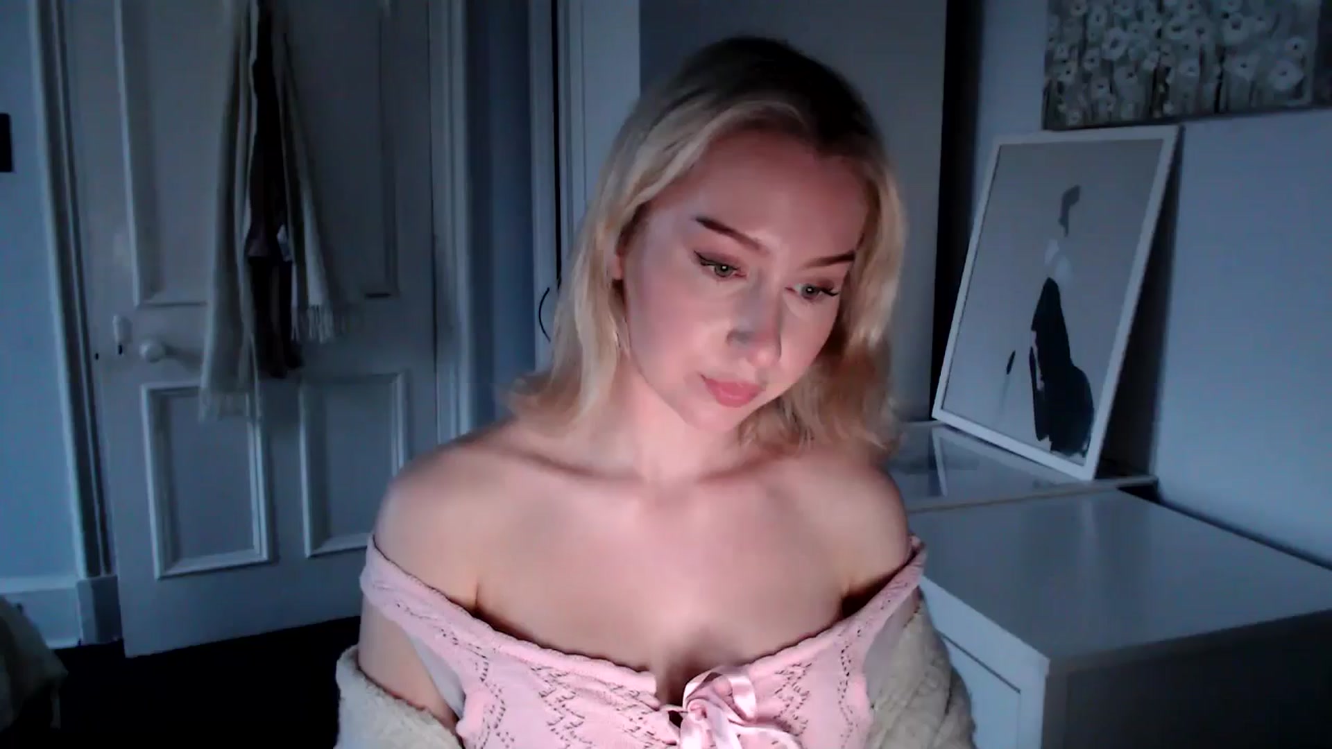 Gallery image thumbnail from British_Cutie's myfreecams stream on, 04/03/2025, 19:09 image 1 of 20