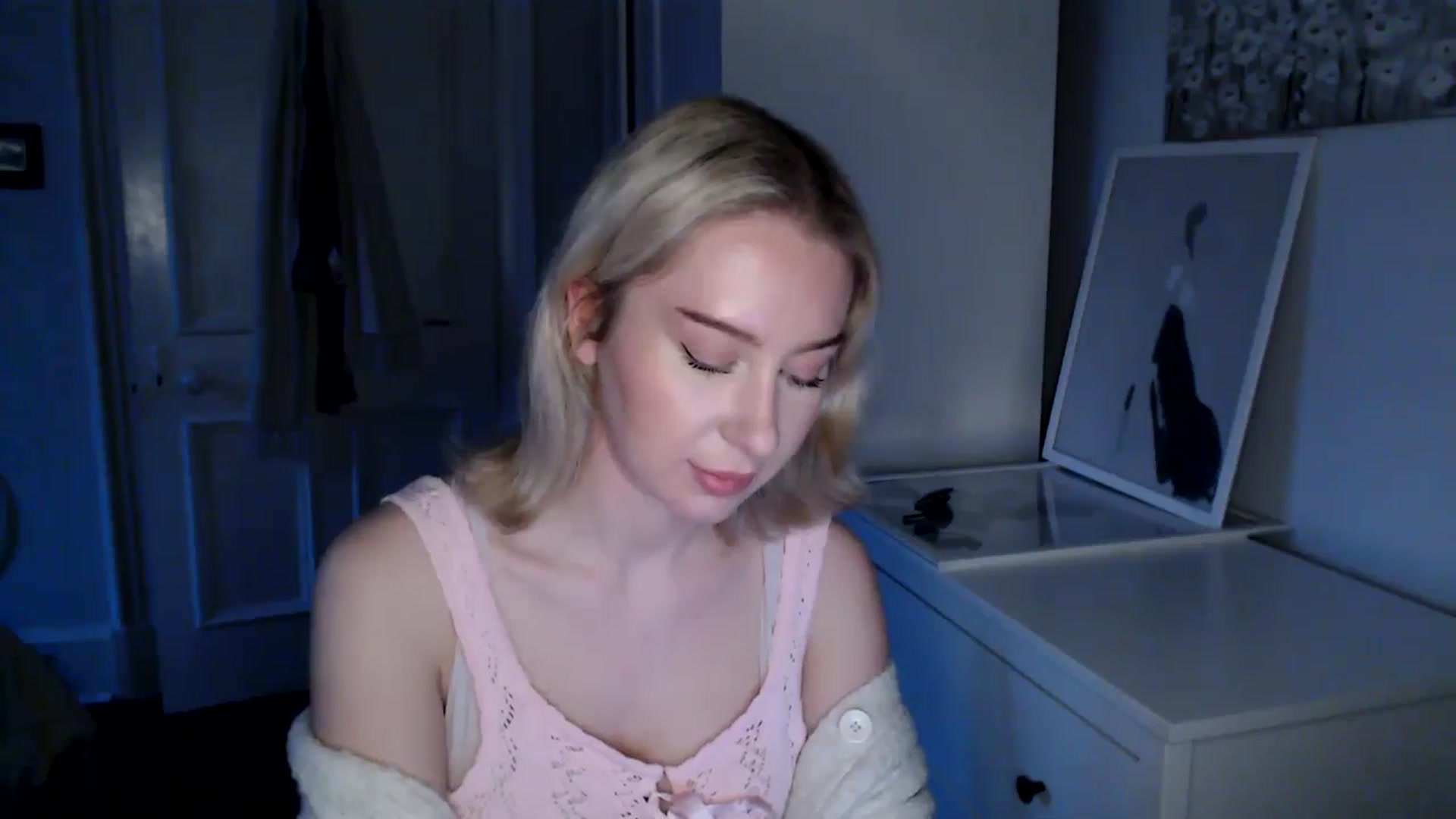 Gallery image thumbnail from British_Cutie's myfreecams stream on, 04/03/2025, 19:09 image 17 of 20