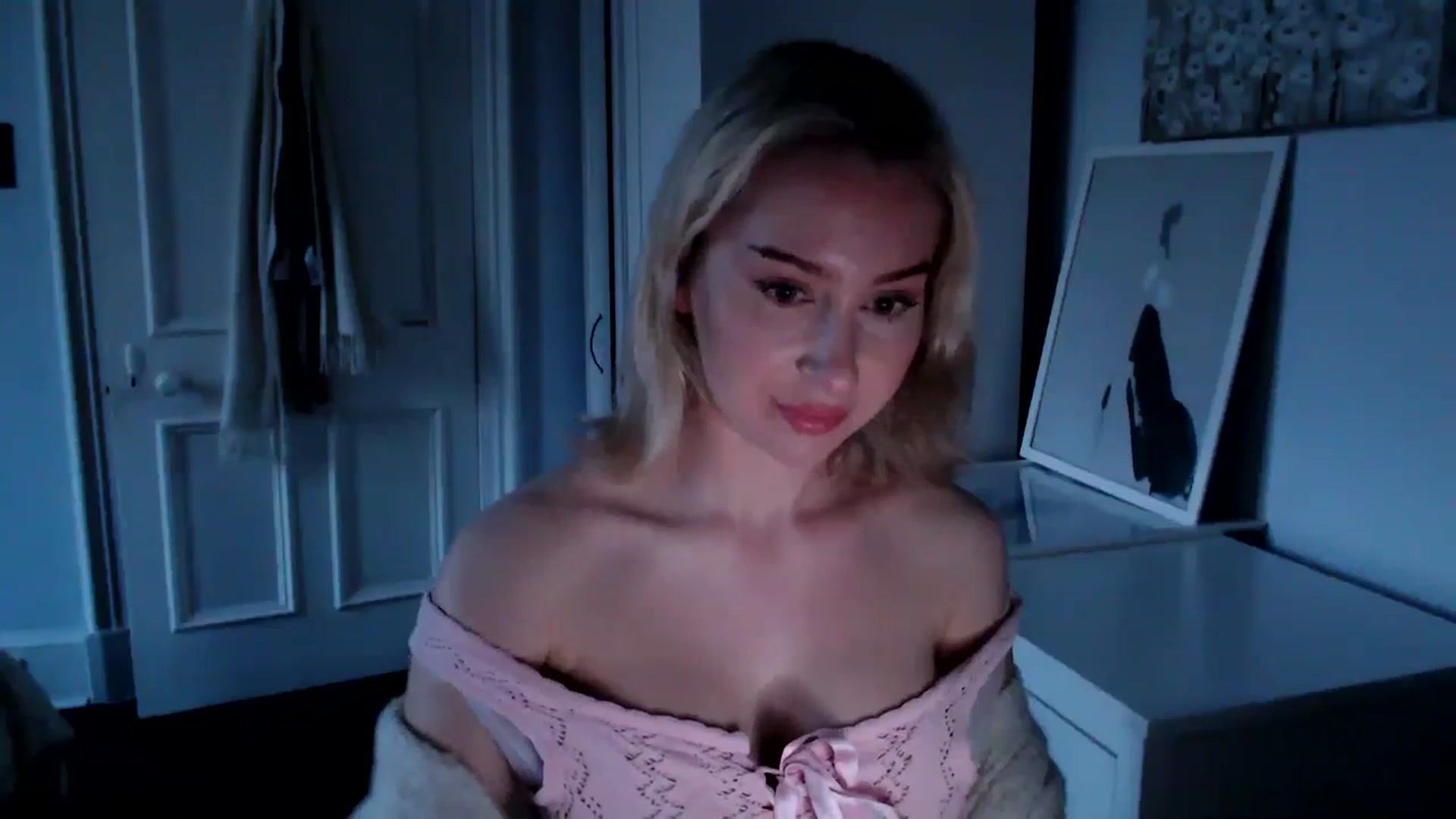 Gallery image thumbnail from British_Cutie's myfreecams stream on, 04/03/2025, 19:09 image 2 of 20