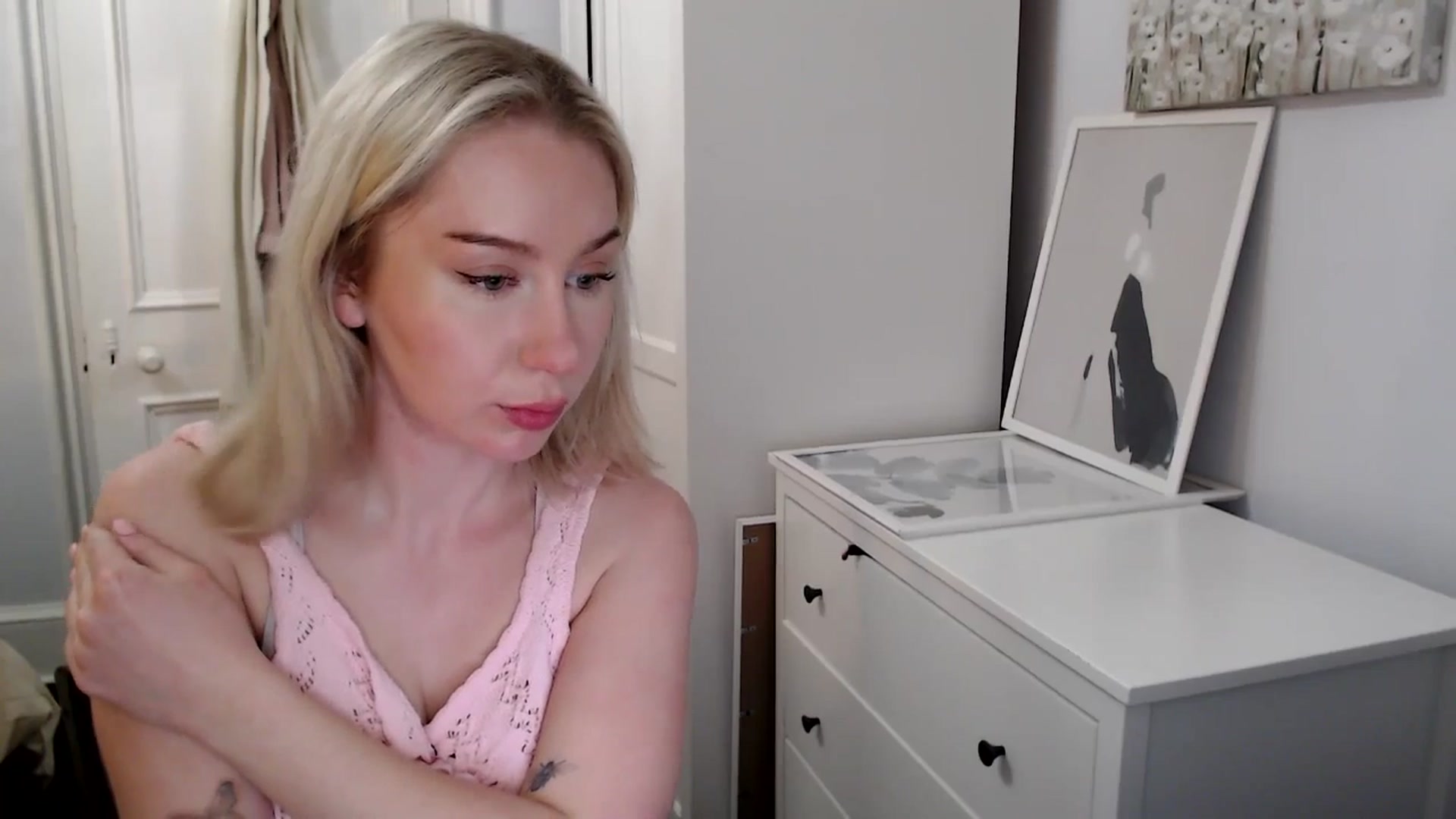 Gallery image thumbnail from British_Cutie's myfreecams stream on, 04/03/2025, 21:35 image 5 of 20