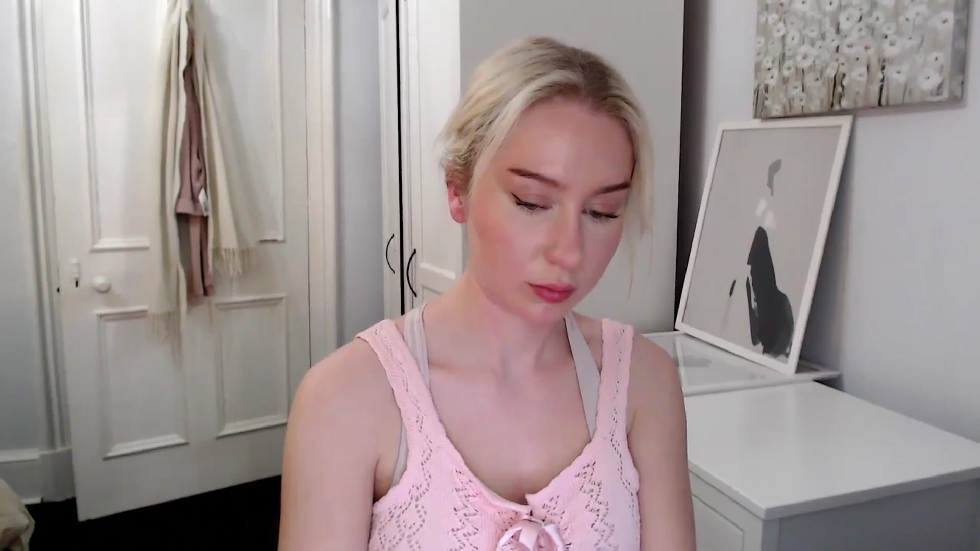 Gallery image thumbnail from British_Cutie's myfreecams stream on, 04/03/2025, 21:35 image 18 of 20