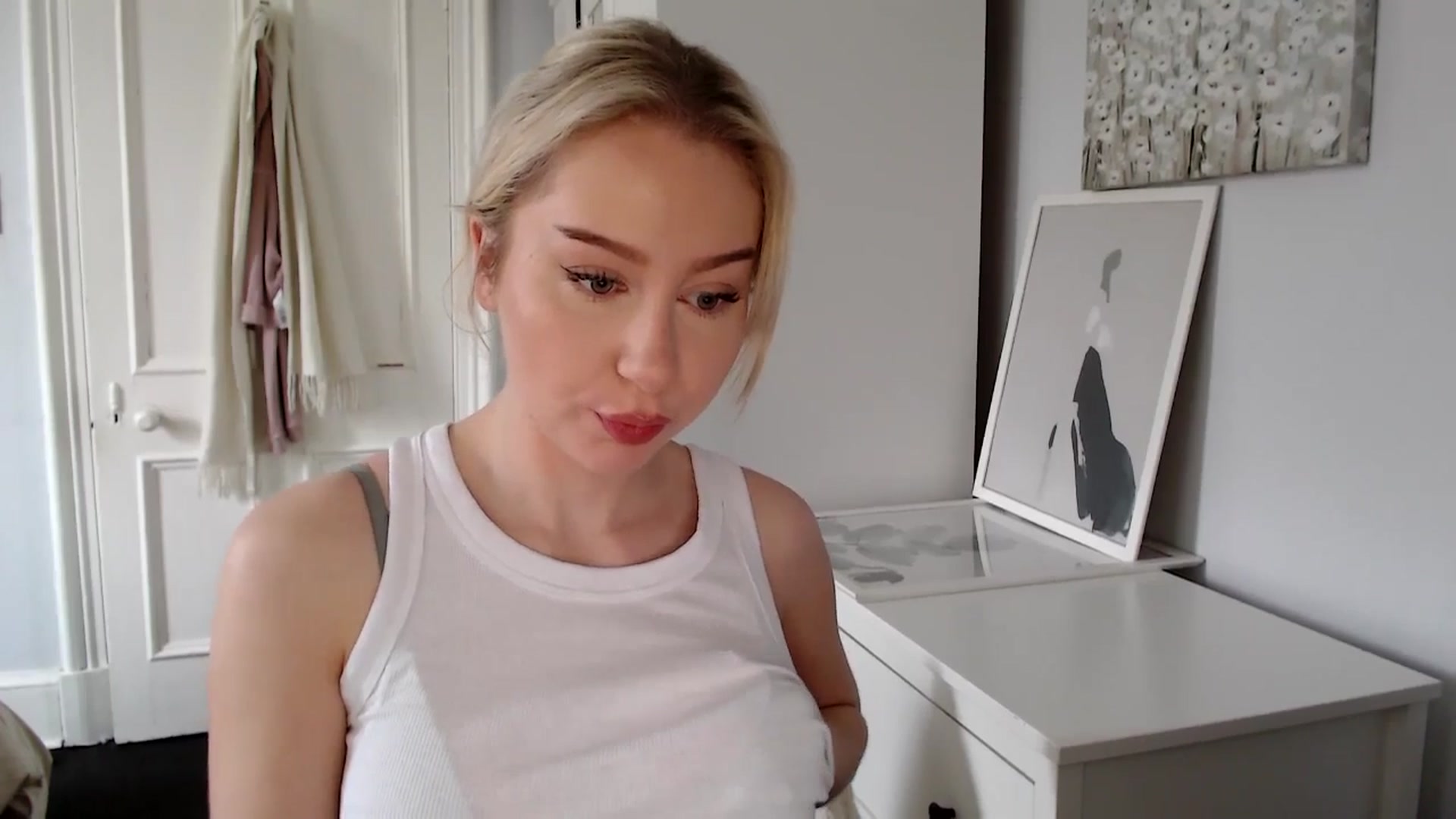 Gallery image thumbnail from British_Cutie's myfreecams stream on, 04/04/2025, 09:37 image 8 of 20