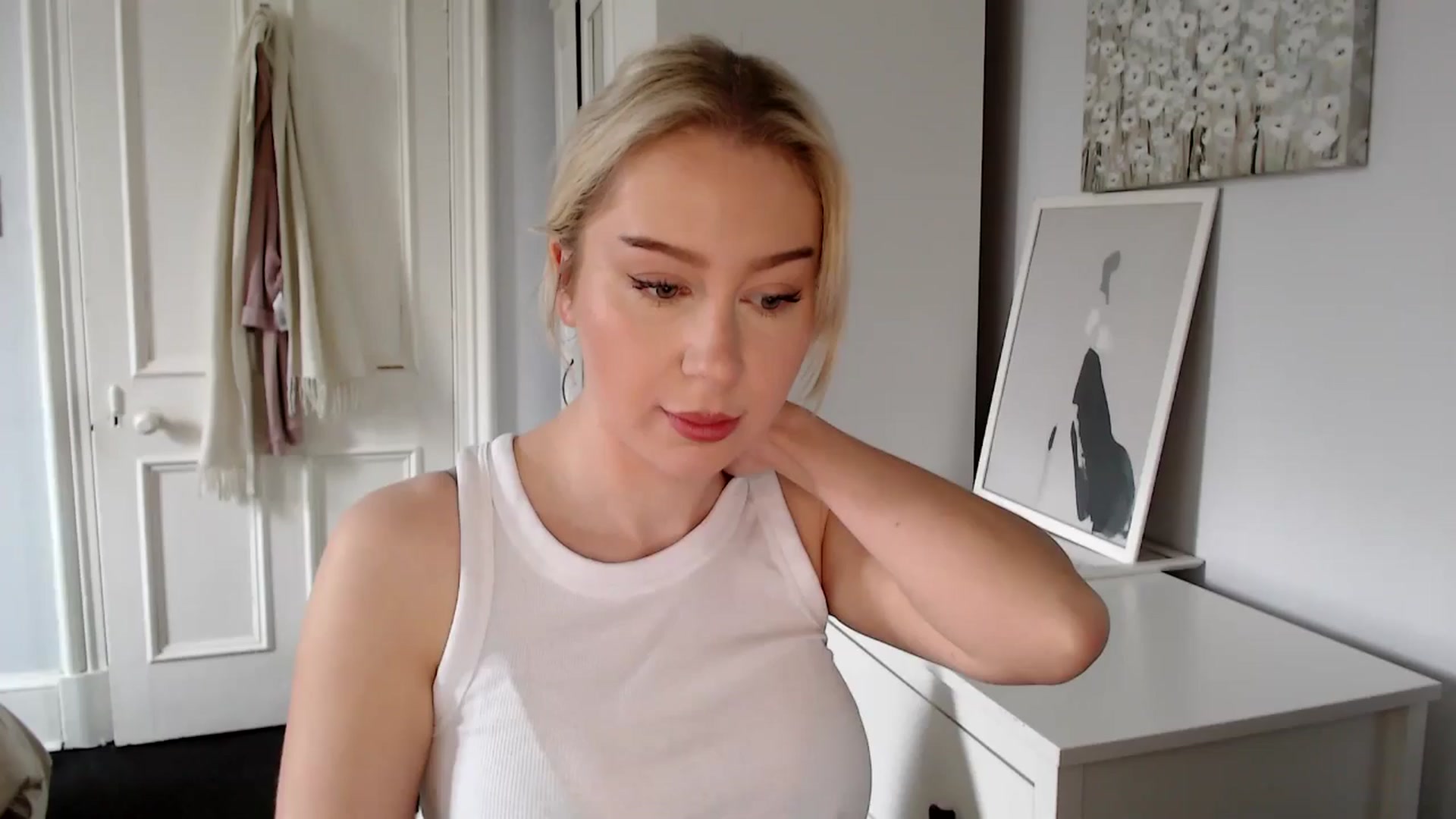 Gallery image thumbnail from British_Cutie's myfreecams stream on, 04/04/2025, 09:37 image 6 of 20