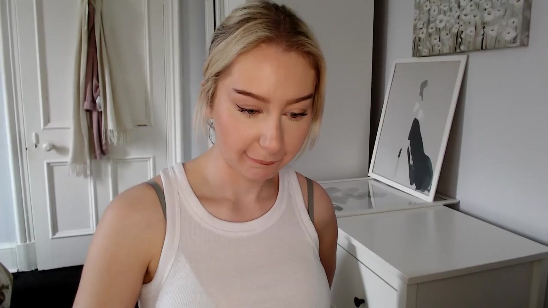 Gallery image thumbnail from British_Cutie's myfreecams stream on, 04/04/2025, 09:37 image 20 of 20