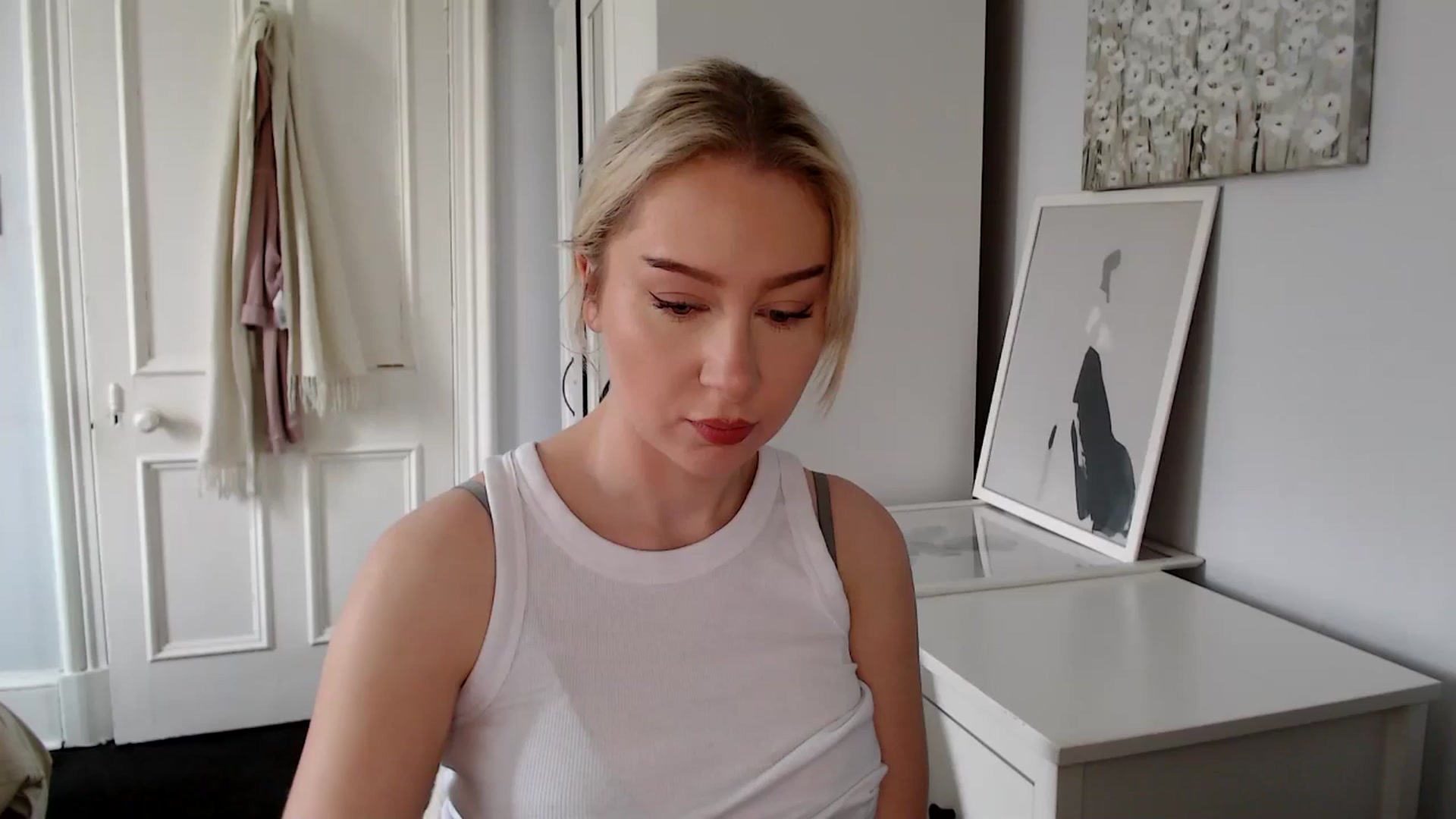 Gallery image thumbnail from British_Cutie's myfreecams stream on, 04/04/2025, 09:37 image 11 of 20
