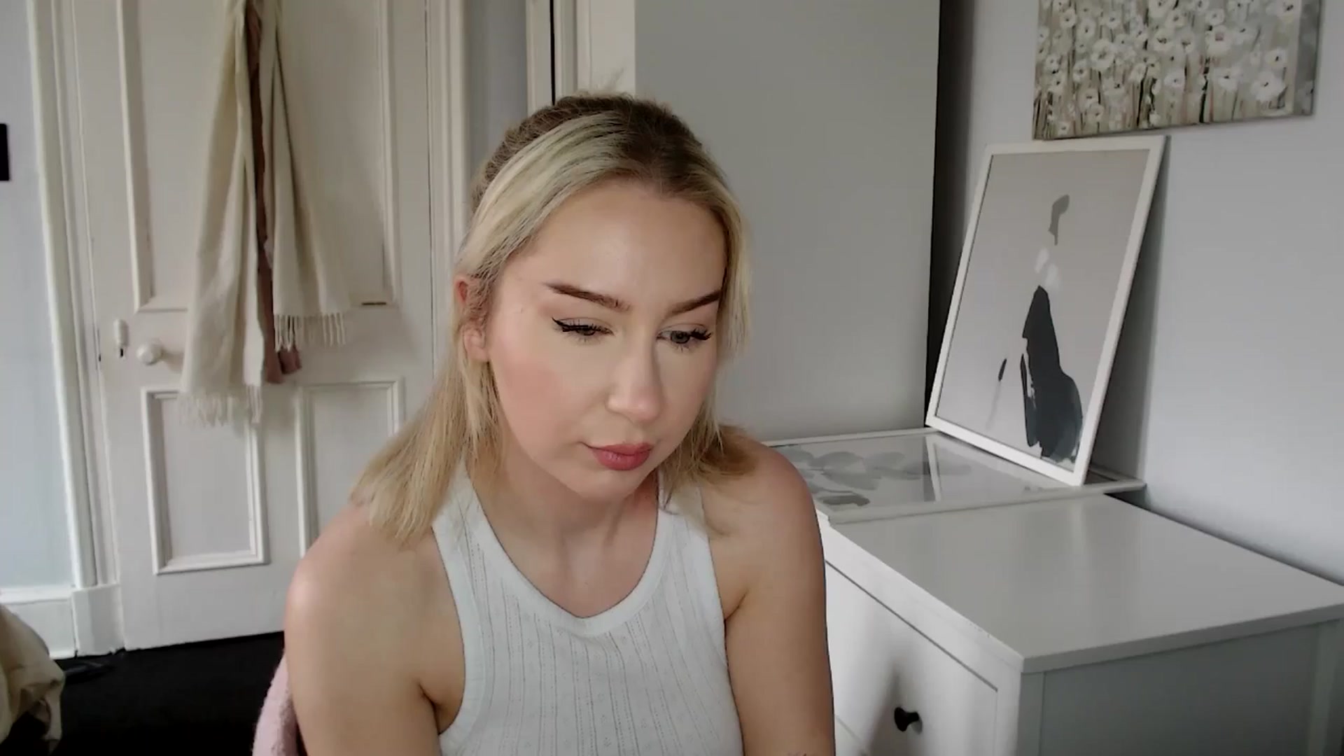 Gallery image thumbnail from British_Cutie's myfreecams stream on, 04/05/2025, 12:23 image 20 of 20