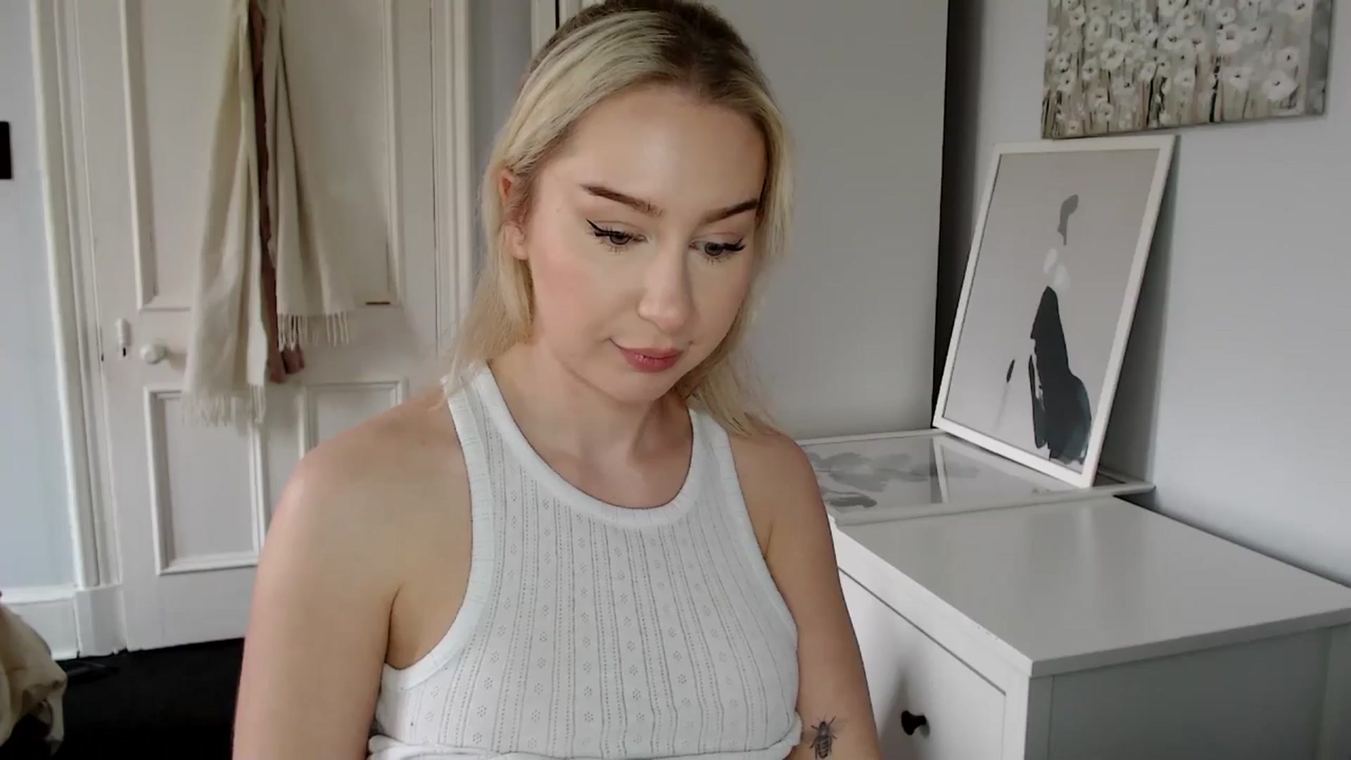 Gallery image thumbnail from British_Cutie's myfreecams stream on, 04/05/2025, 12:23 image 19 of 20