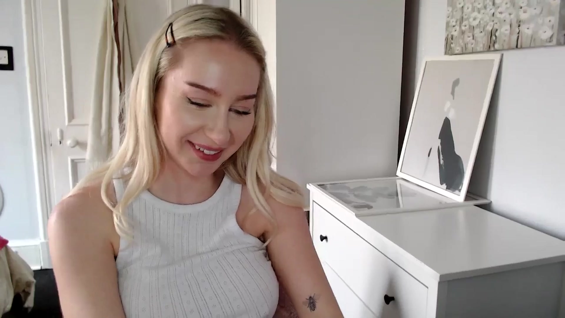 Gallery image thumbnail from British_Cutie's myfreecams stream on, 04/05/2025, 15:23 image 17 of 20