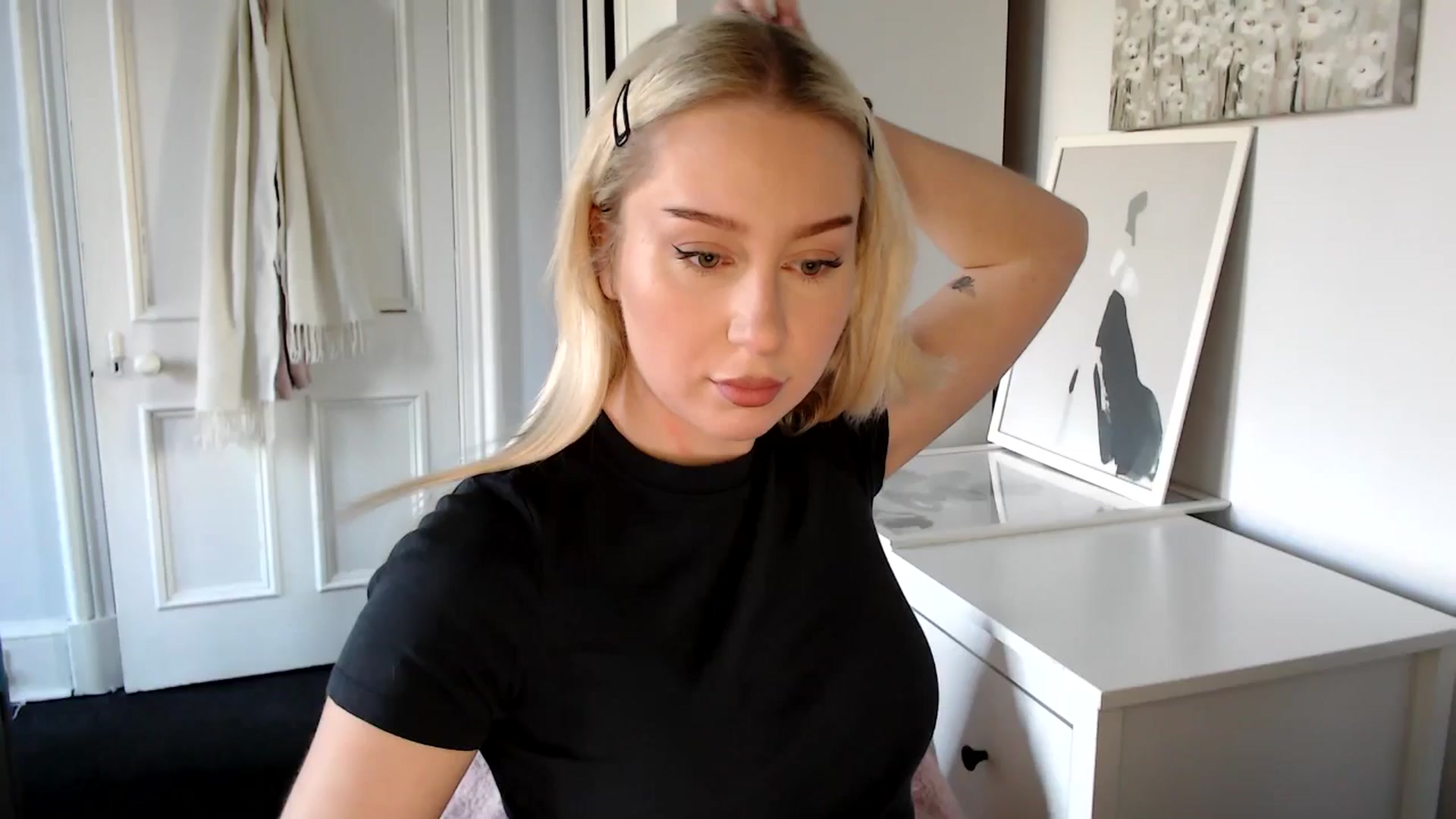 Gallery image thumbnail from British_Cutie's myfreecams stream on, 04/06/2025, 16:47 image 2 of 20