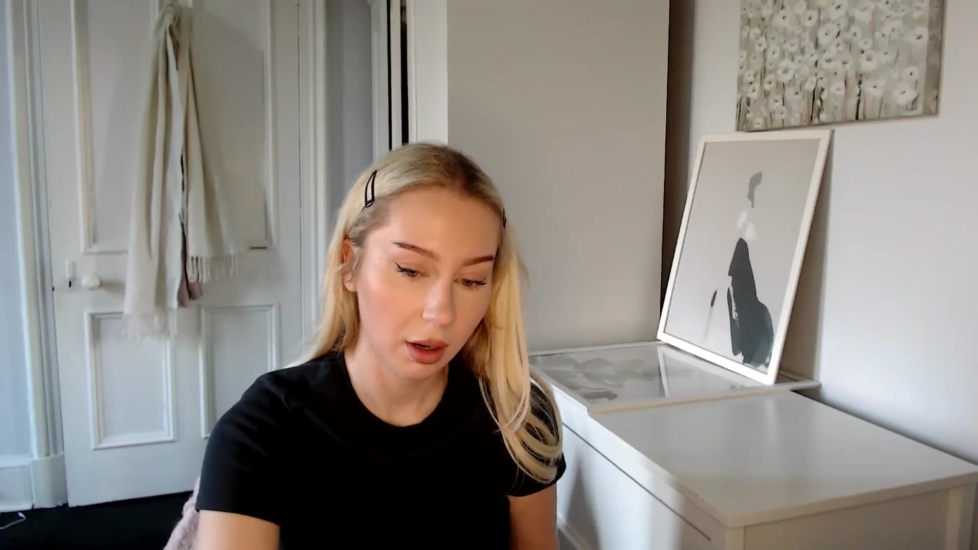 Gallery image thumbnail from British_Cutie's myfreecams stream on, 04/06/2025, 17:58 image 8 of 20