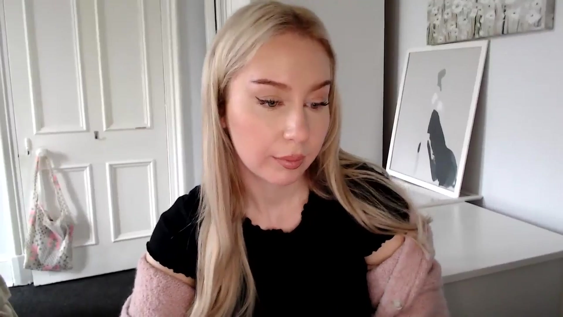 Gallery image thumbnail from British_Cutie's myfreecams stream on, 04/17/2025, 09:16 image 17 of 20