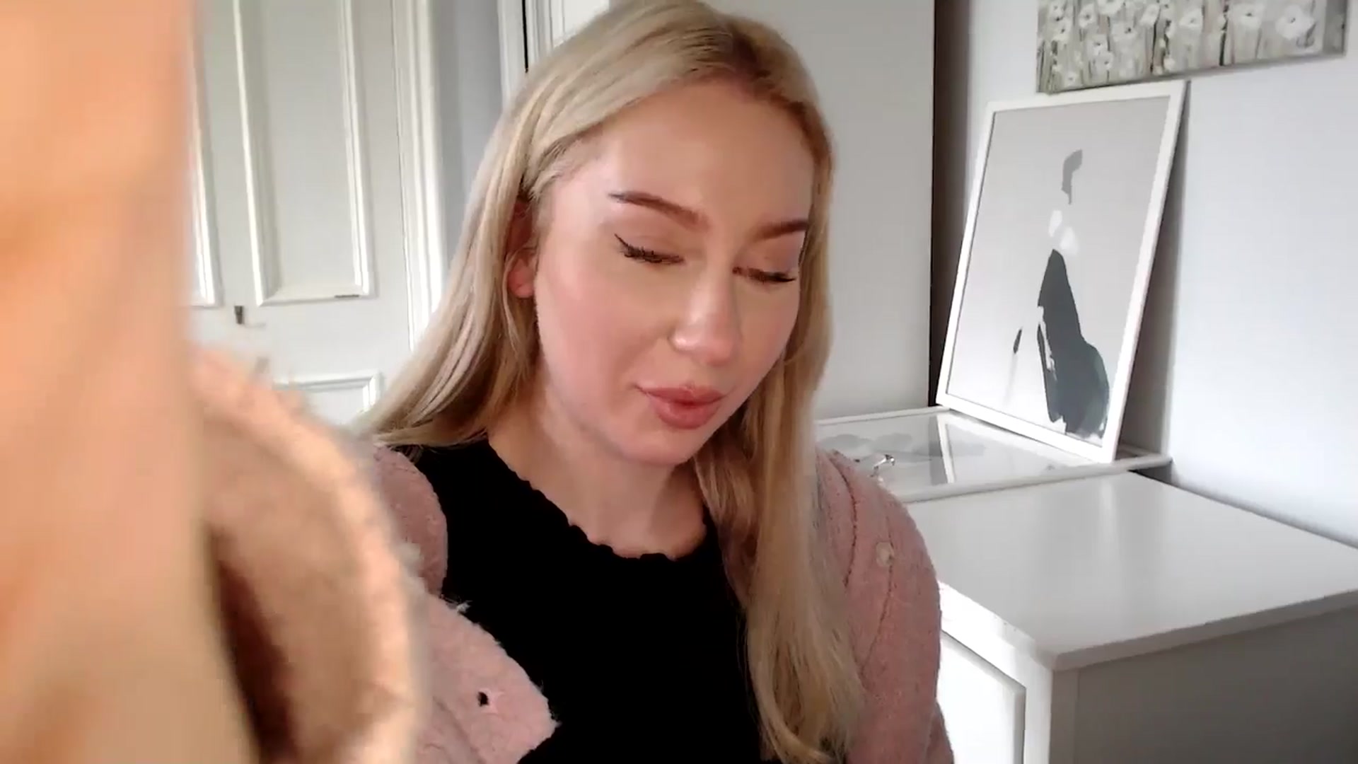 Gallery image thumbnail from British_Cutie's myfreecams stream on, 04/17/2025, 09:55 image 16 of 20