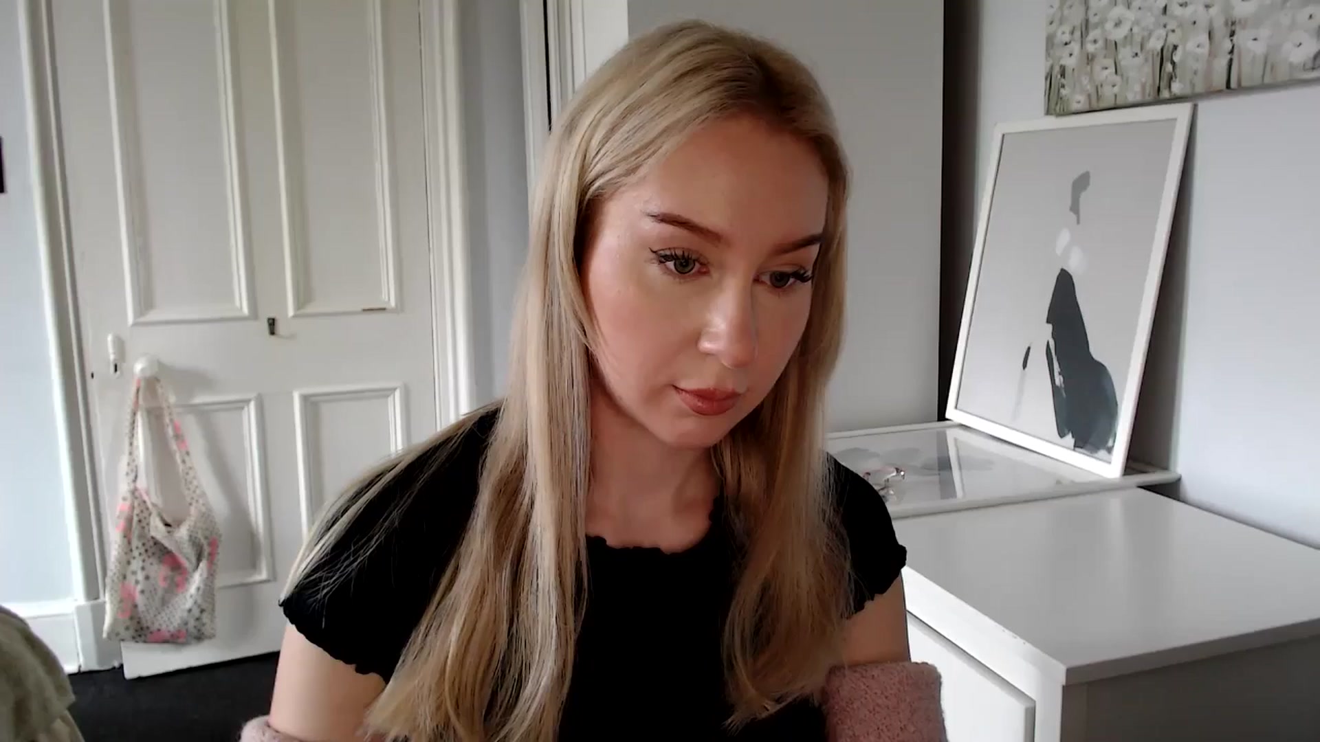 Gallery image thumbnail from British_Cutie's myfreecams stream on, 04/17/2025, 09:55 image 14 of 20