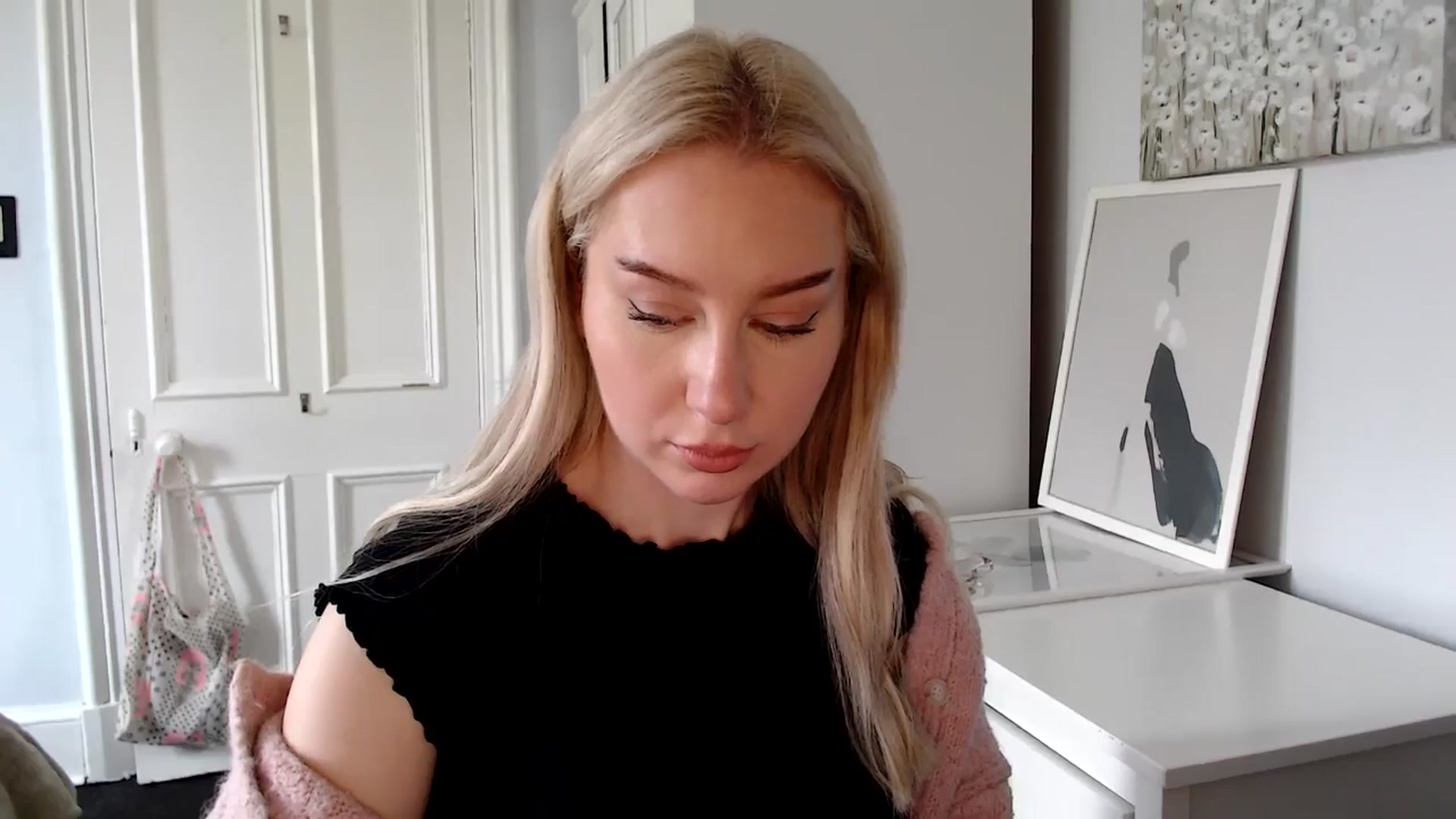 Gallery image thumbnail from British_Cutie's myfreecams stream on, 04/17/2025, 12:18 image 3 of 20