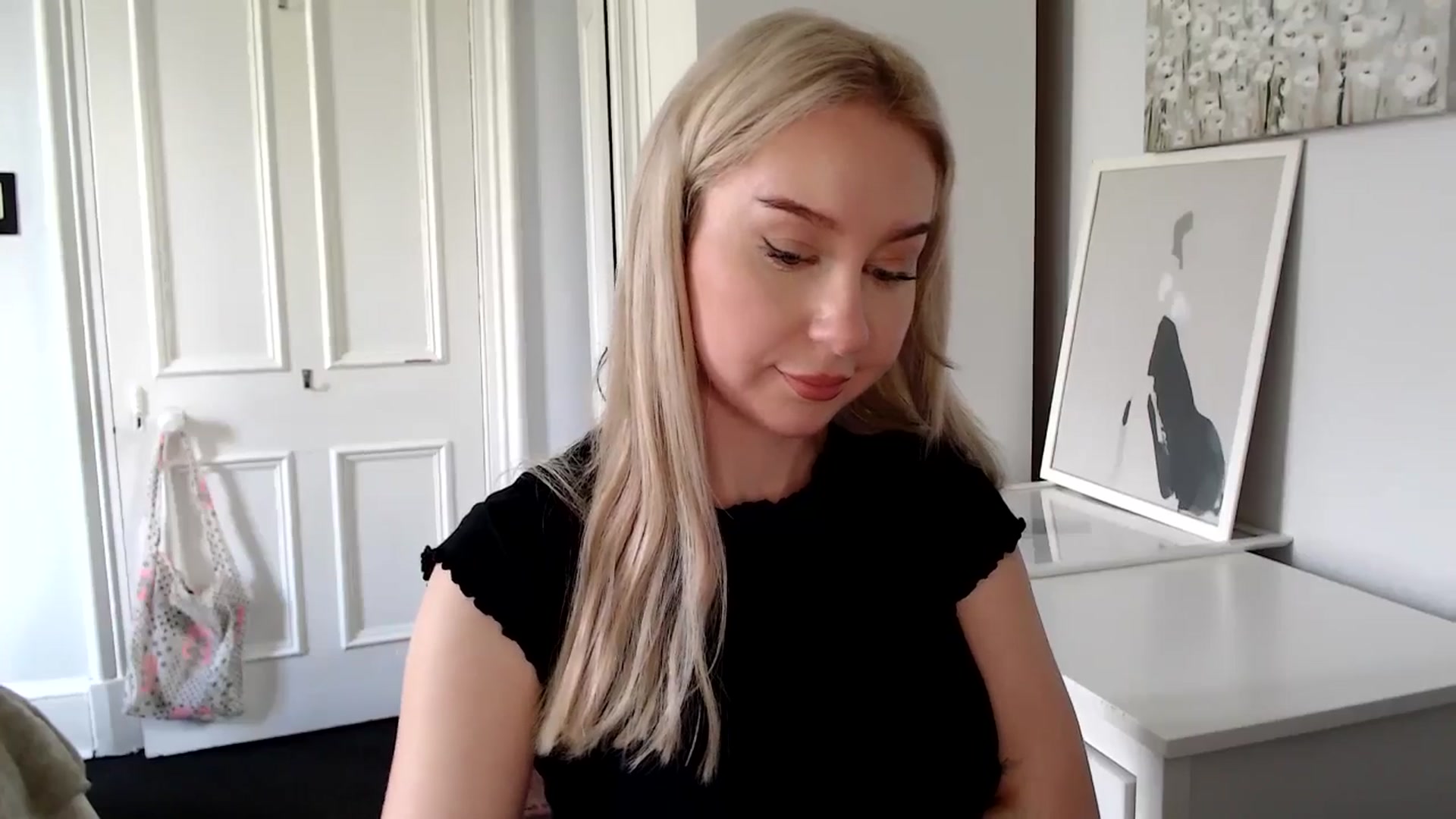 Gallery image thumbnail from British_Cutie's myfreecams stream on, 04/17/2025, 12:18 image 15 of 20