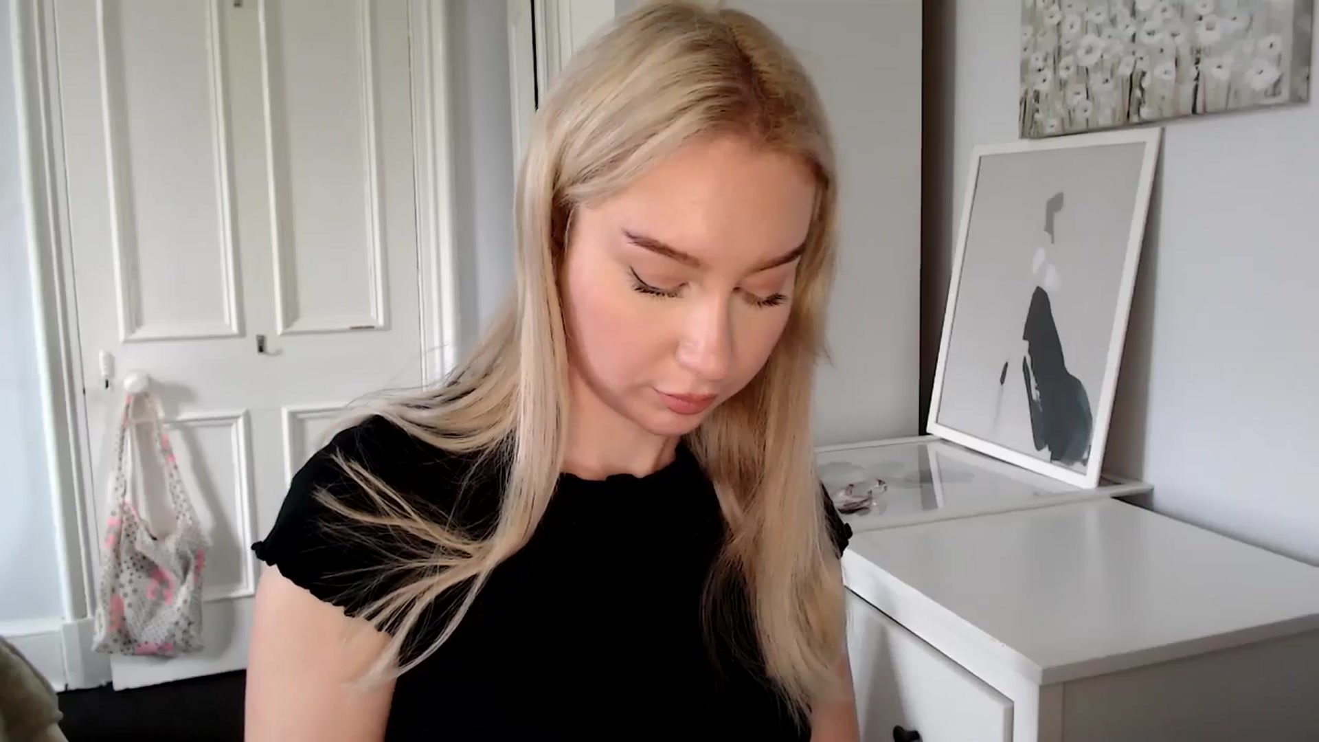 Gallery image thumbnail from British_Cutie's myfreecams stream on, 04/17/2025, 12:18 image 20 of 20