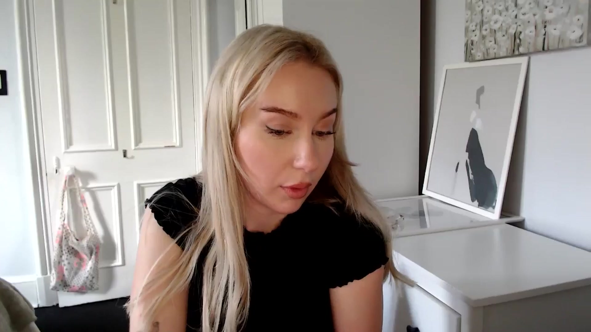 Gallery image thumbnail from British_Cutie's myfreecams stream on, 04/17/2025, 12:18 image 16 of 20