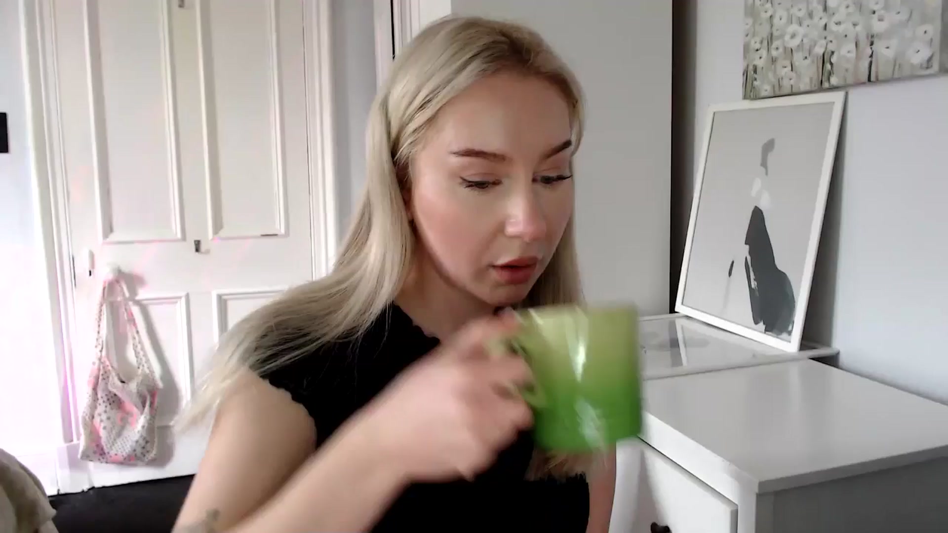 Gallery image thumbnail from British_Cutie's myfreecams stream on, 04/17/2025, 12:58 image 8 of 20