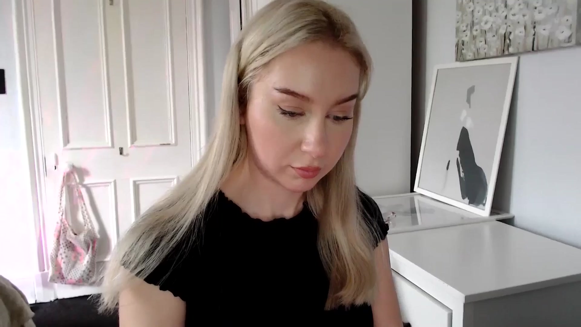 Gallery image thumbnail from British_Cutie's myfreecams stream on, 04/17/2025, 12:58 image 9 of 20