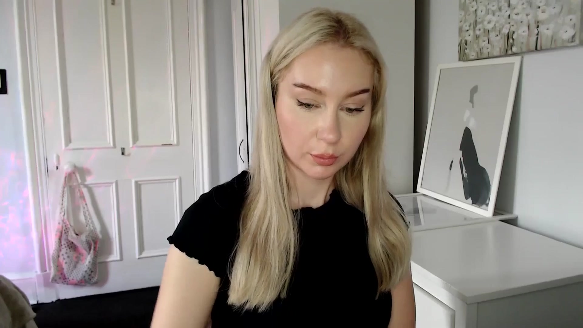 Gallery image thumbnail from British_Cutie's myfreecams stream on, 04/17/2025, 12:58 image 18 of 20
