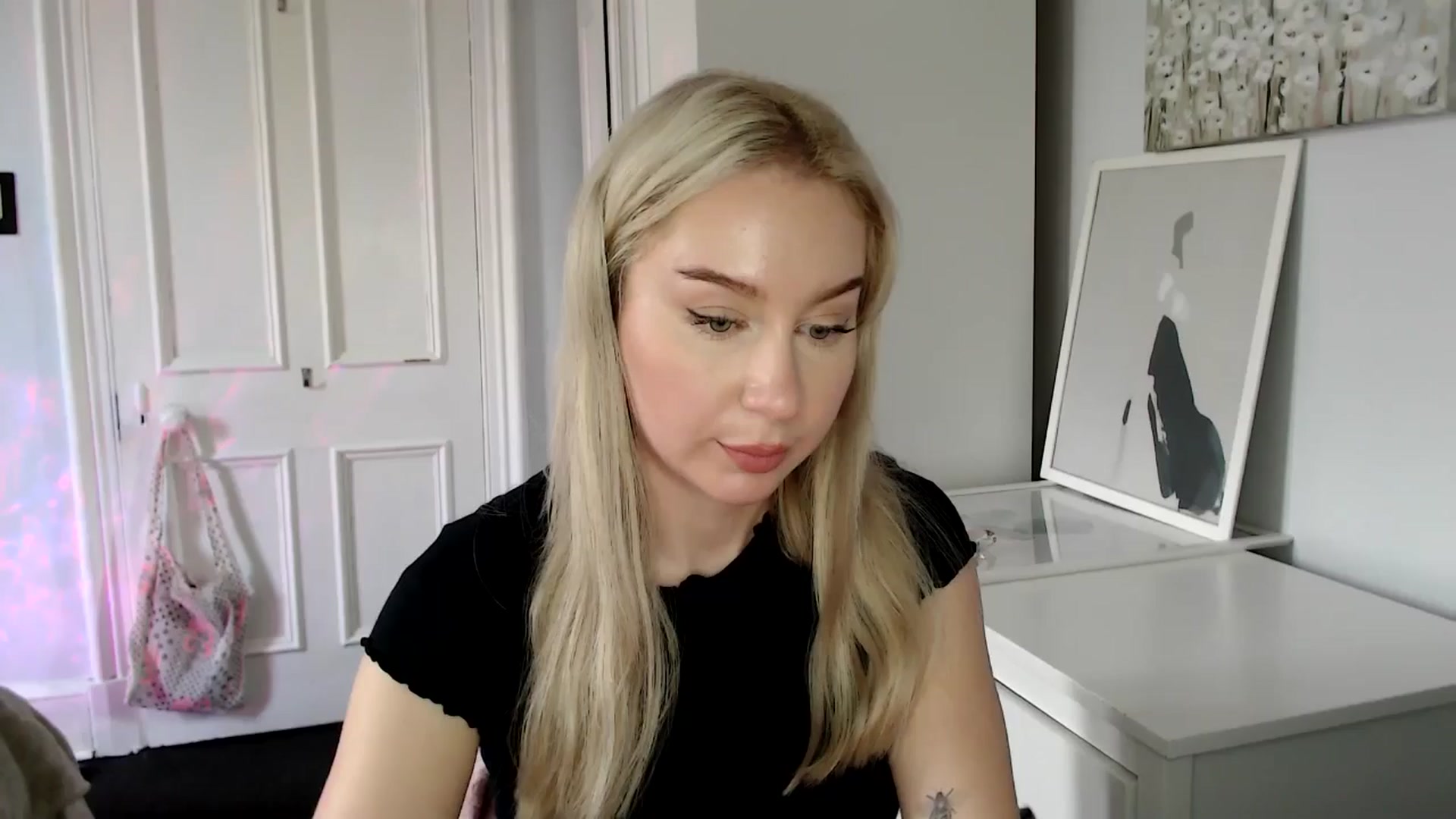 Gallery image thumbnail from British_Cutie's myfreecams stream on, 04/17/2025, 12:58 image 19 of 20