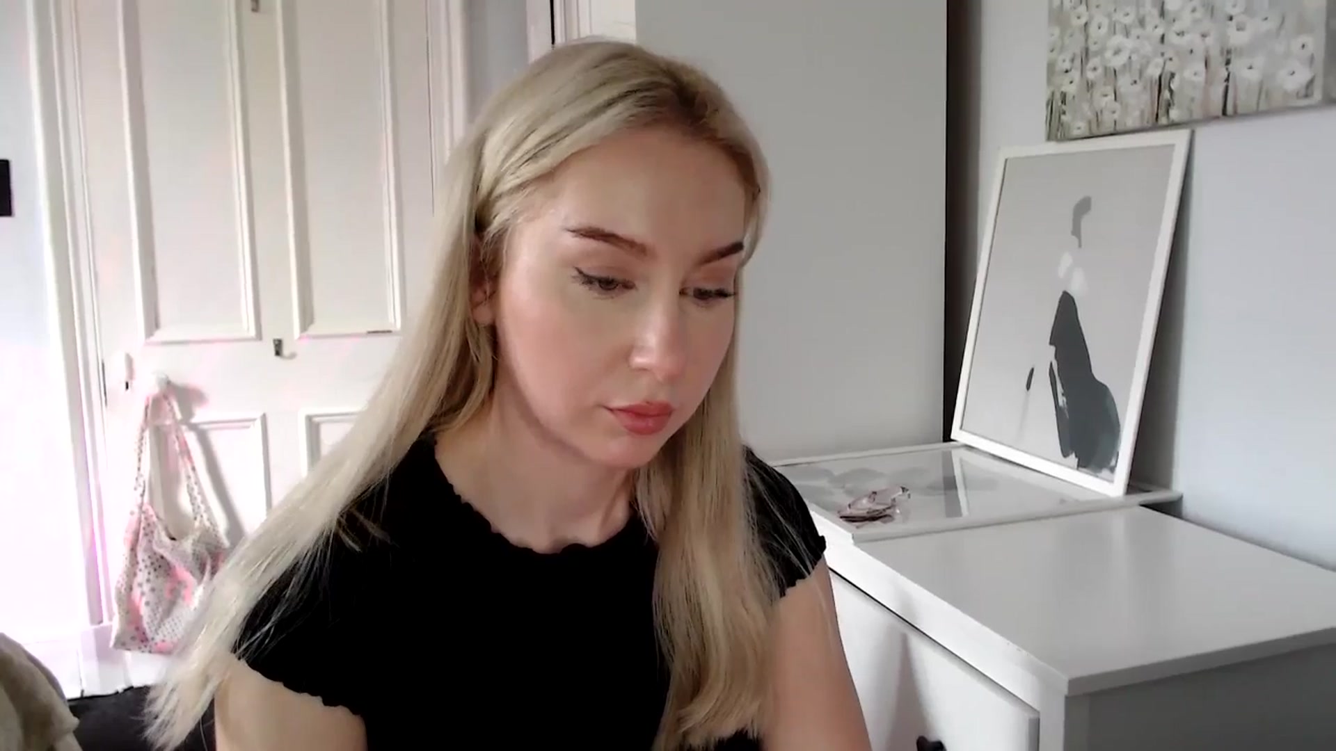 Gallery image thumbnail from British_Cutie's myfreecams stream on, 04/17/2025, 12:58 image 7 of 20