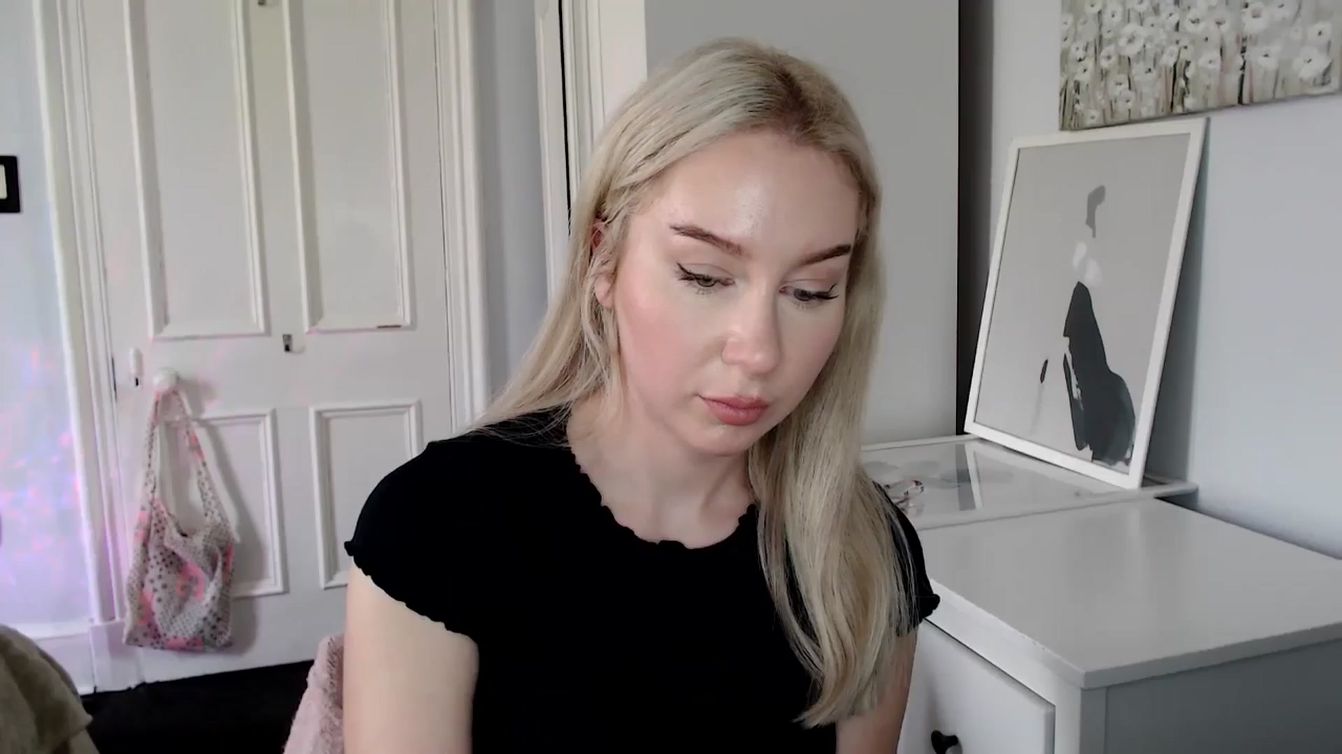 Gallery image thumbnail from British_Cutie's myfreecams stream on, 04/17/2025, 13:24 image 6 of 20