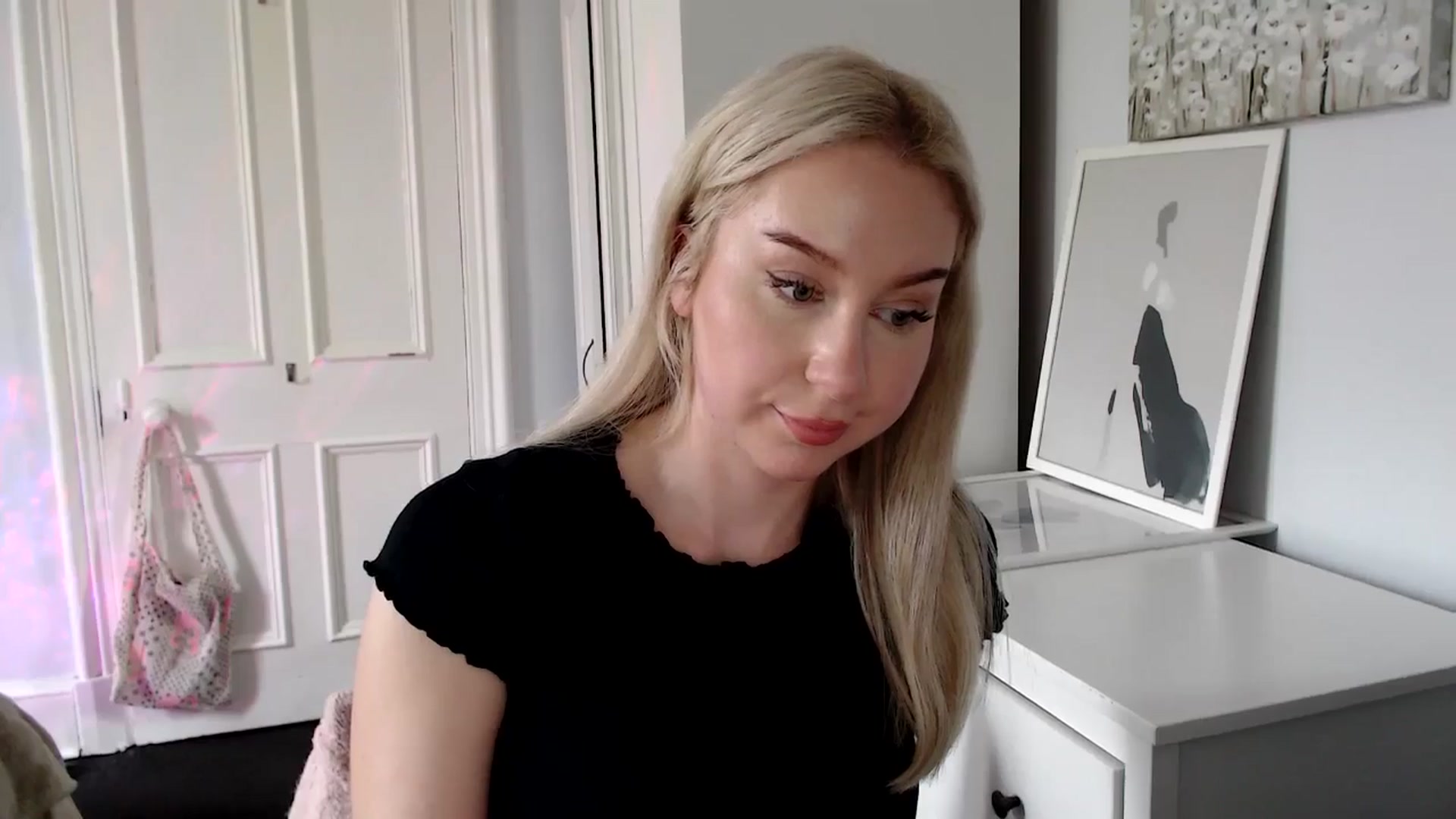 Gallery image thumbnail from British_Cutie's myfreecams stream on, 04/17/2025, 13:24 image 3 of 20