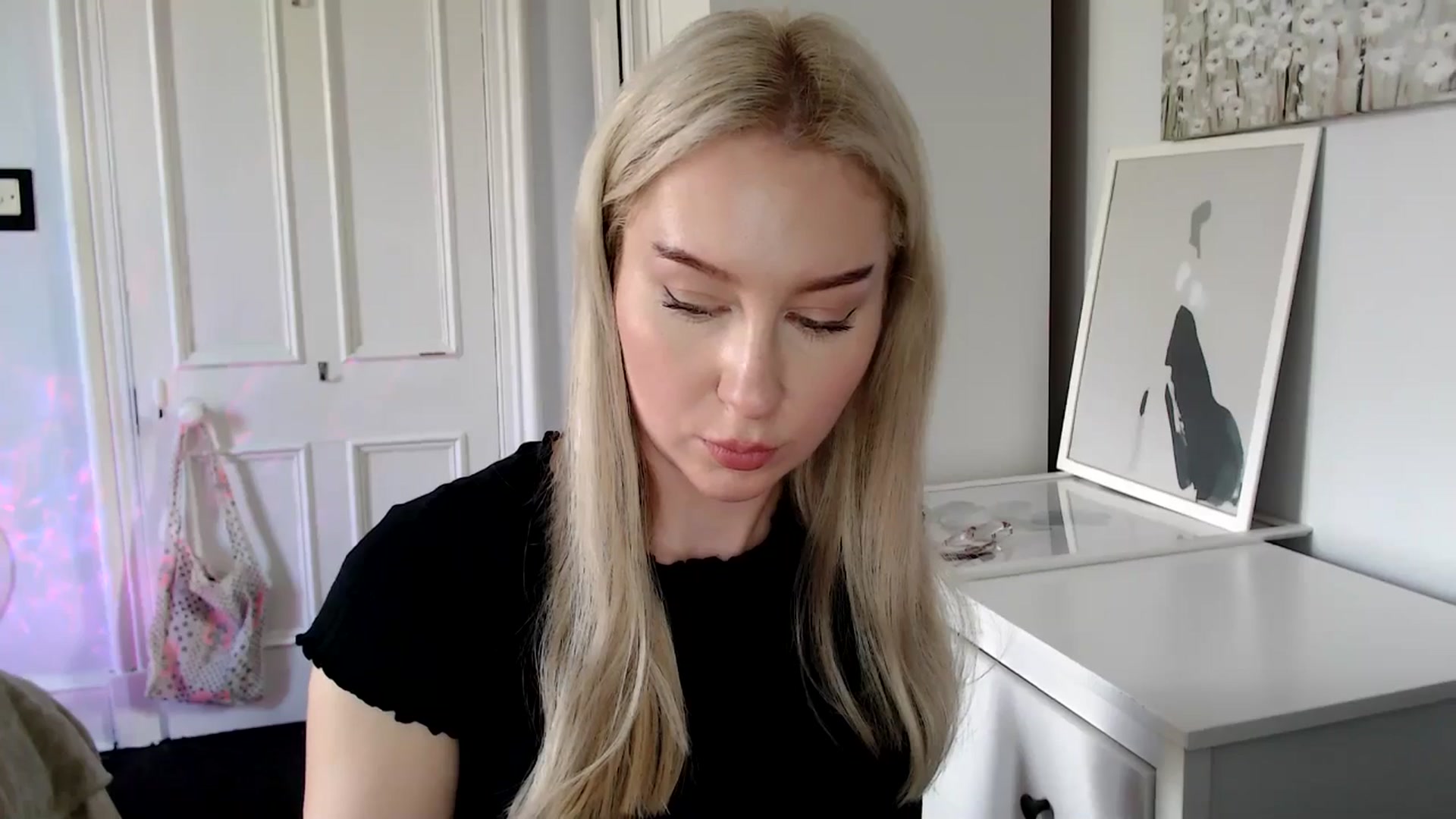 Gallery image thumbnail from British_Cutie's myfreecams stream on, 04/17/2025, 13:24 image 12 of 20