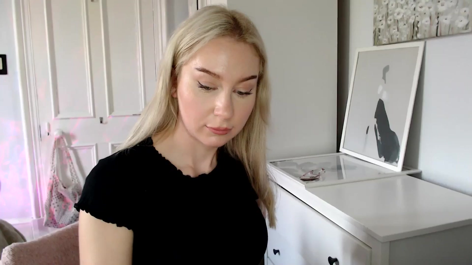 Gallery image thumbnail from British_Cutie's myfreecams stream on, 04/17/2025, 13:24 image 20 of 20