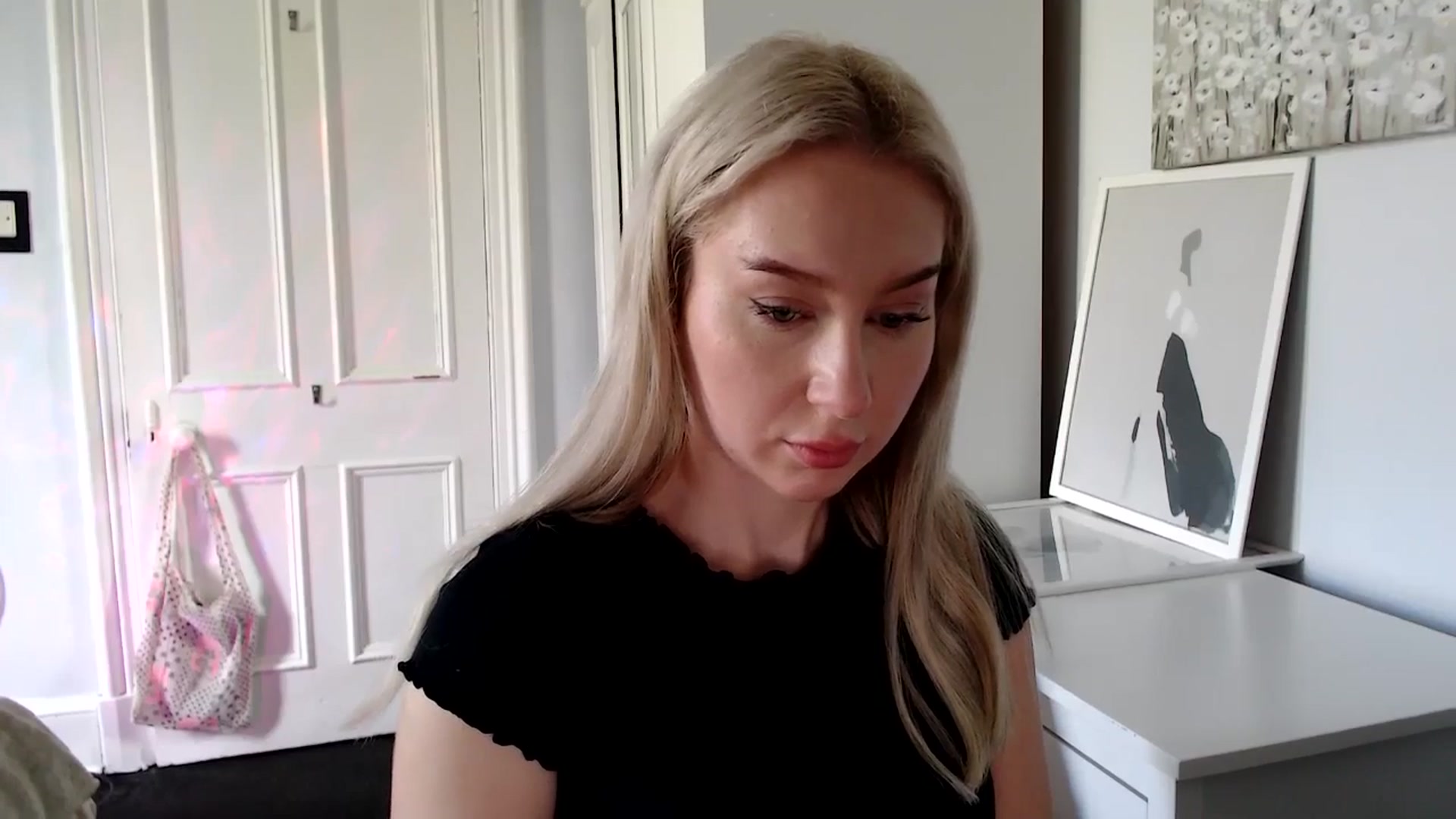 Gallery image thumbnail from British_Cutie's myfreecams stream on, 04/17/2025, 14:30 image 3 of 20