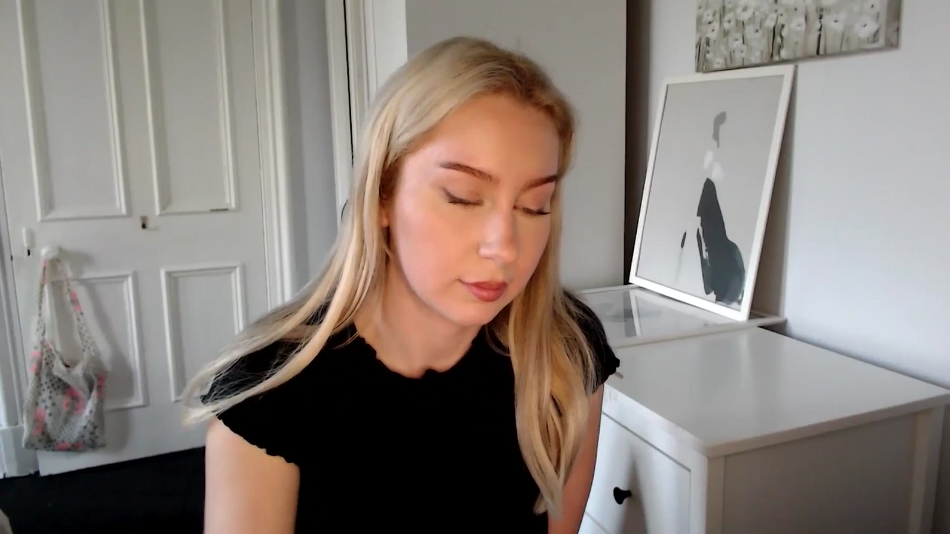 Gallery image thumbnail from British_Cutie's myfreecams stream on, 04/17/2025, 18:23 image 18 of 20