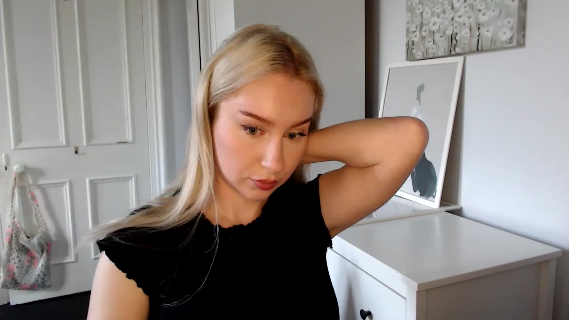 Gallery image thumbnail from British_Cutie's myfreecams stream on, 04/17/2025, 18:23 image 1 of 20
