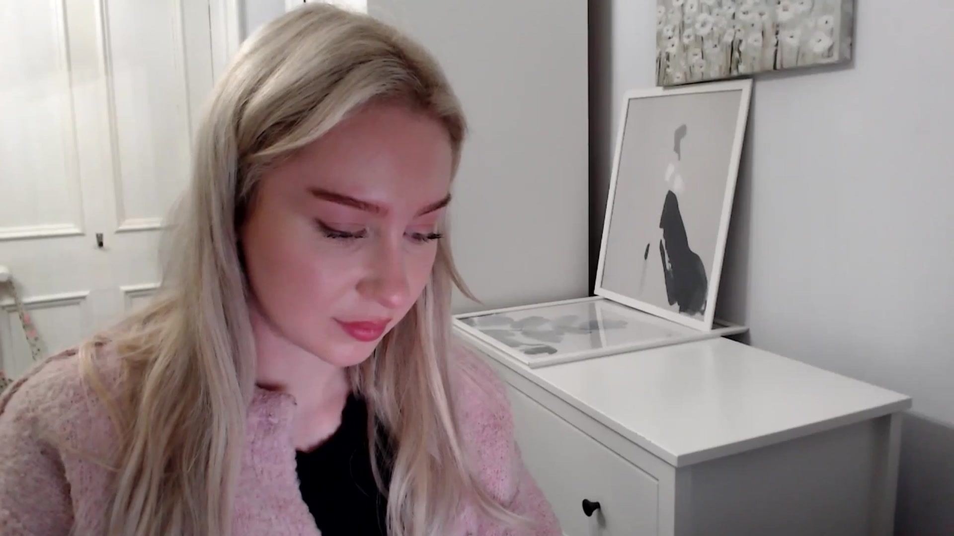 Gallery image thumbnail from British_Cutie's myfreecams stream on, 04/17/2025, 20:20 image 4 of 20