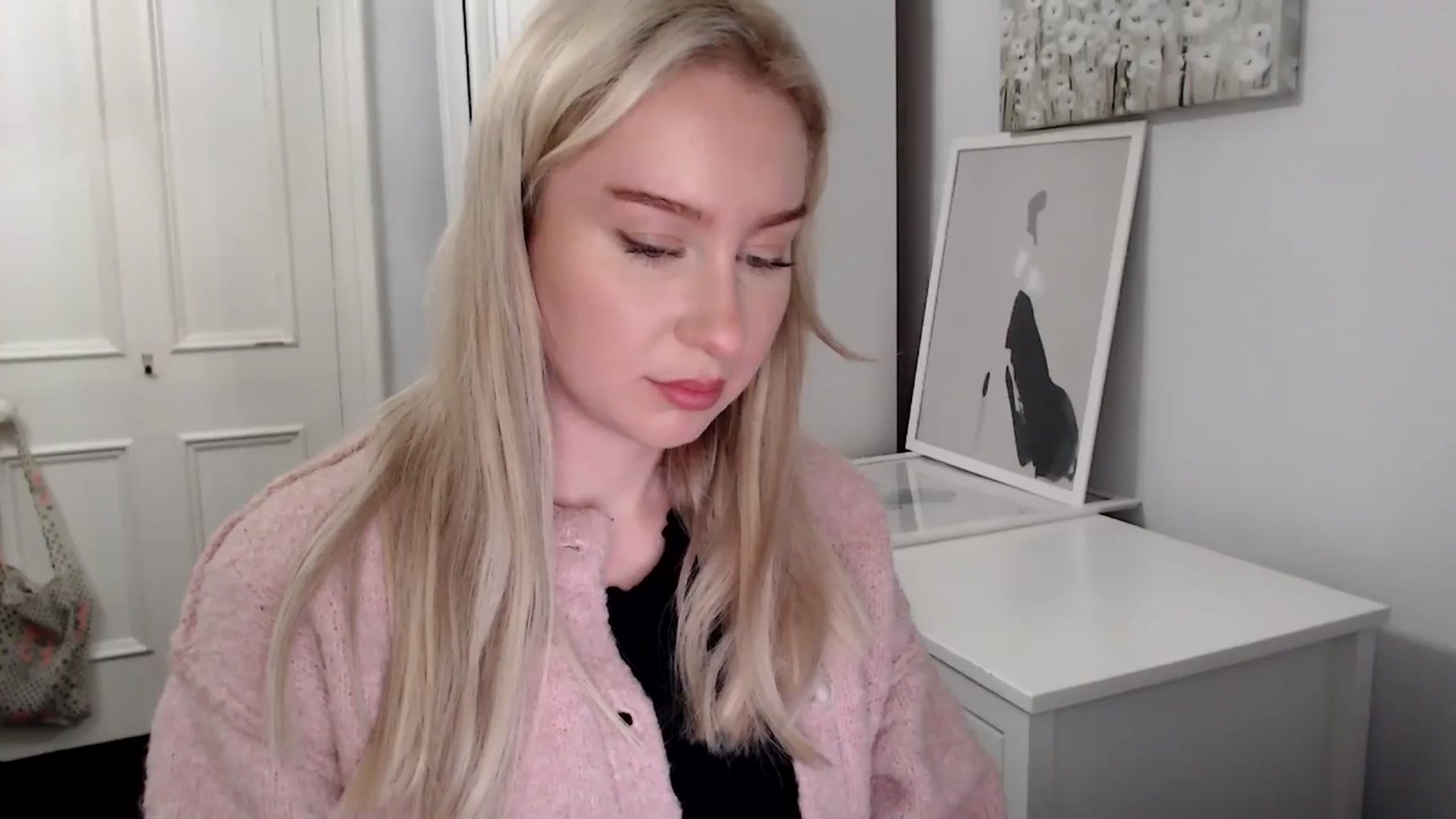 Gallery image thumbnail from British_Cutie's myfreecams stream on, 04/17/2025, 20:20 image 5 of 20