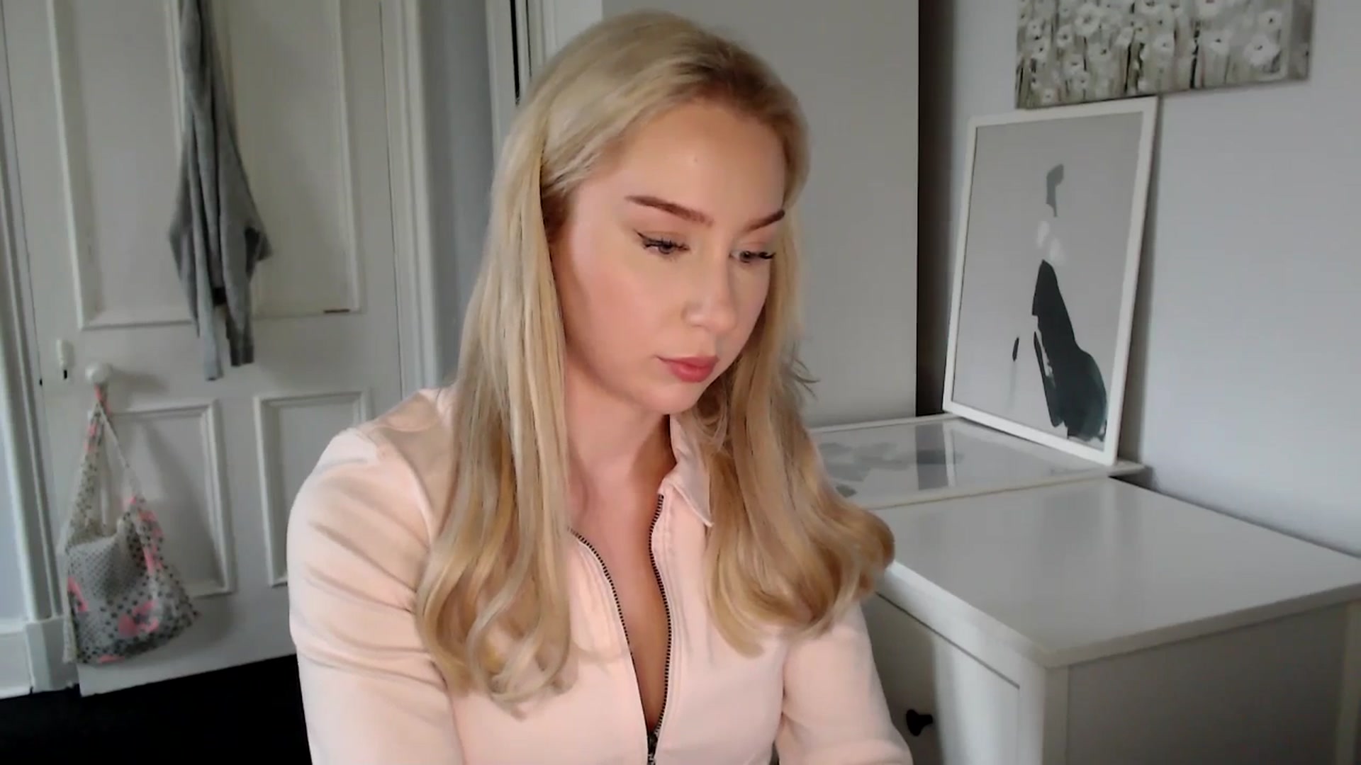Gallery image thumbnail from British_Cutie's myfreecams stream on, 04/18/2025, 15:03 image 7 of 20