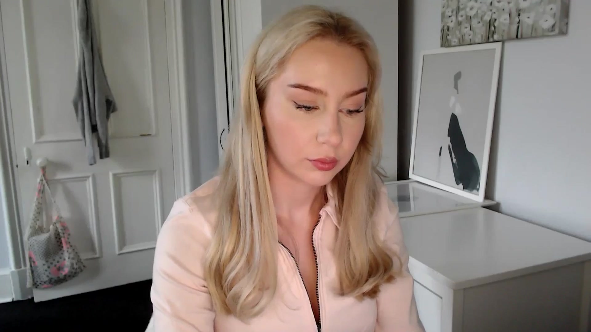 Gallery image thumbnail from British_Cutie's myfreecams stream on, 04/18/2025, 15:03 image 11 of 20