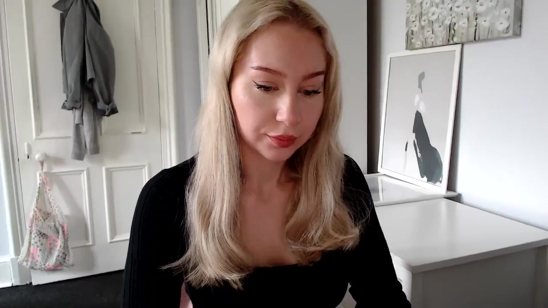 Gallery image thumbnail from British_Cutie's myfreecams stream on, 04/19/2025, 09:38 image 7 of 20