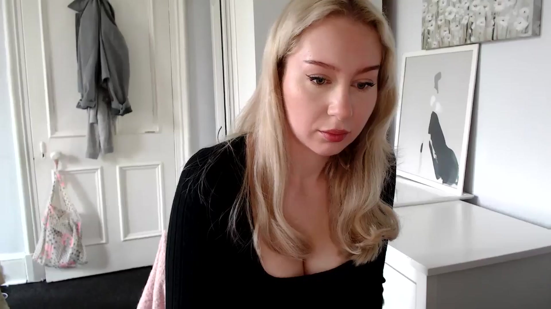 Gallery image thumbnail from British_Cutie's myfreecams stream on, 04/19/2025, 09:38 image 20 of 20