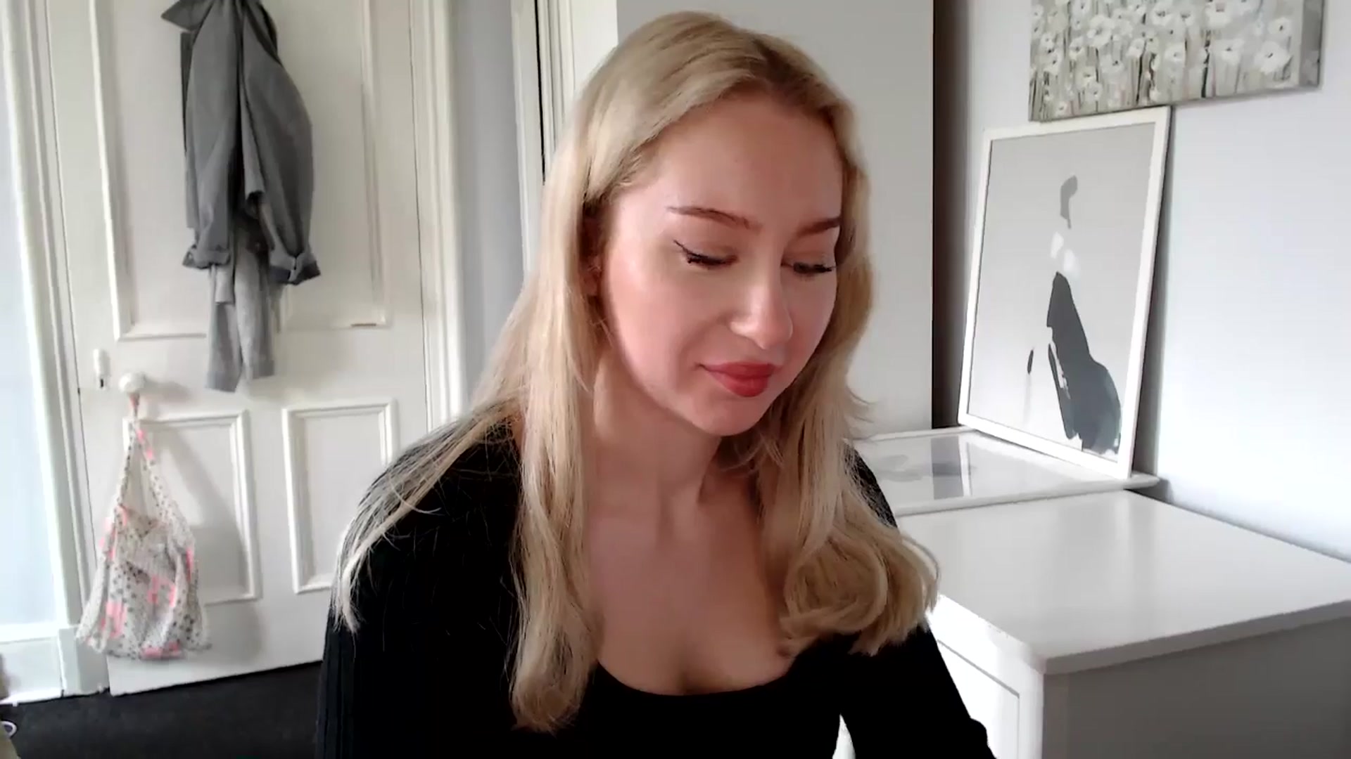 Gallery image thumbnail from British_Cutie's myfreecams stream on, 04/19/2025, 09:38 image 17 of 20