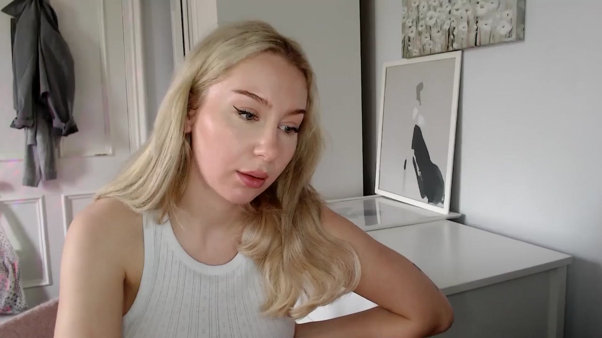 Gallery image thumbnail from British_Cutie's myfreecams stream on, 04/19/2025, 10:31 image 20 of 20