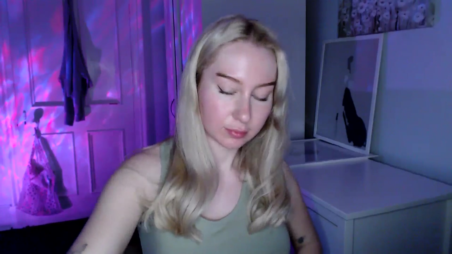 Gallery image thumbnail from British_Cutie's myfreecams stream on, 04/20/2025, 20:41 image 2 of 20