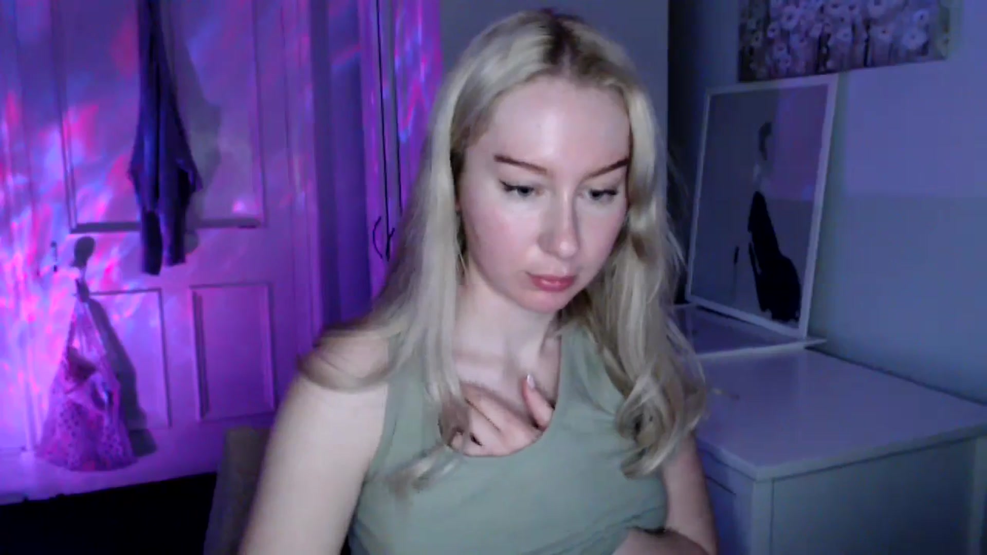Gallery image thumbnail from British_Cutie's myfreecams stream on, 04/20/2025, 20:41 image 3 of 20