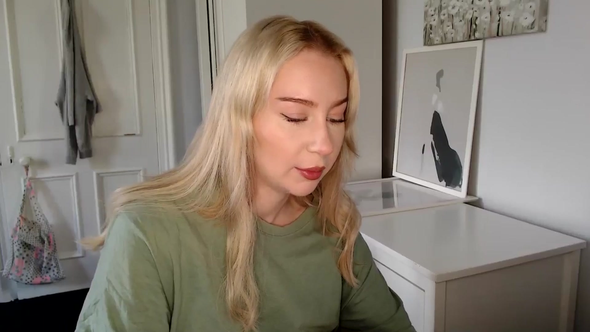 Gallery image thumbnail from British_Cutie's myfreecams stream on, 04/21/2025, 11:18 image 3 of 20