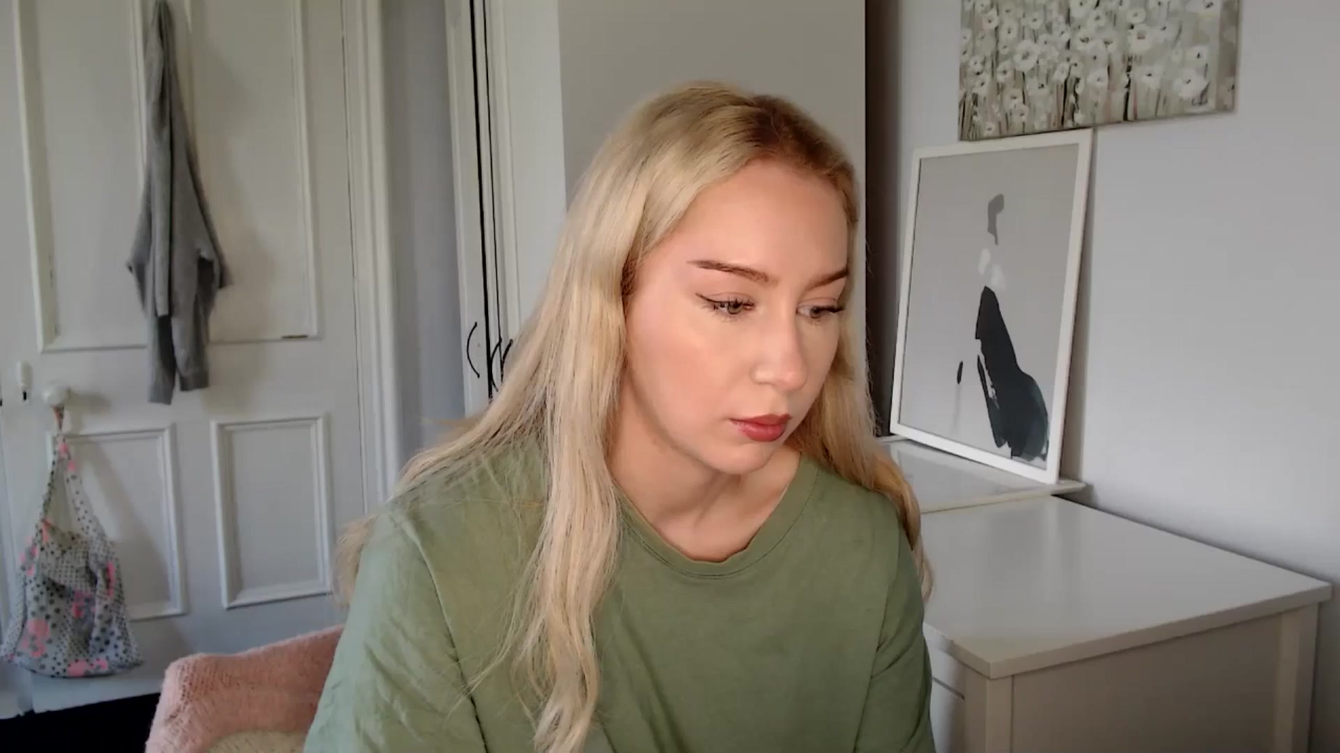 Gallery image thumbnail from British_Cutie's myfreecams stream on, 04/21/2025, 11:18 image 10 of 20