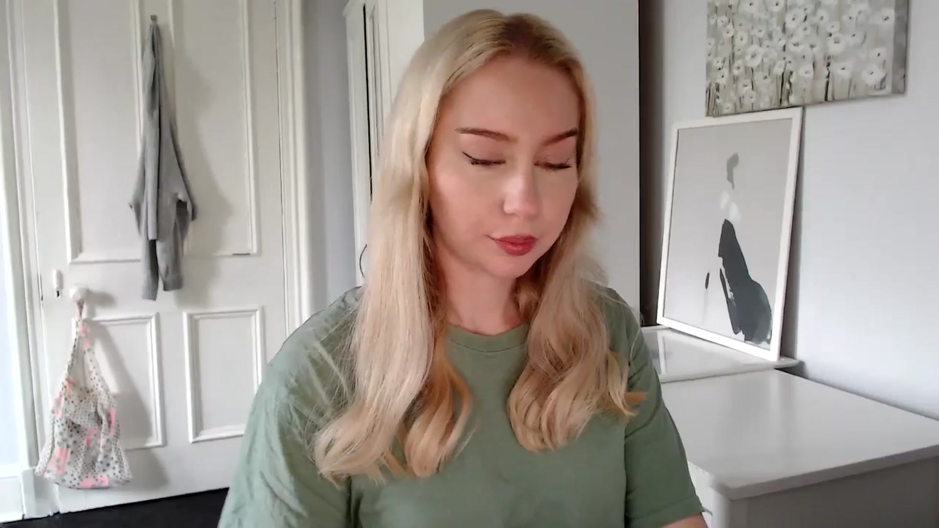 Gallery image thumbnail from British_Cutie's myfreecams stream on, 04/21/2025, 13:40 image 2 of 20