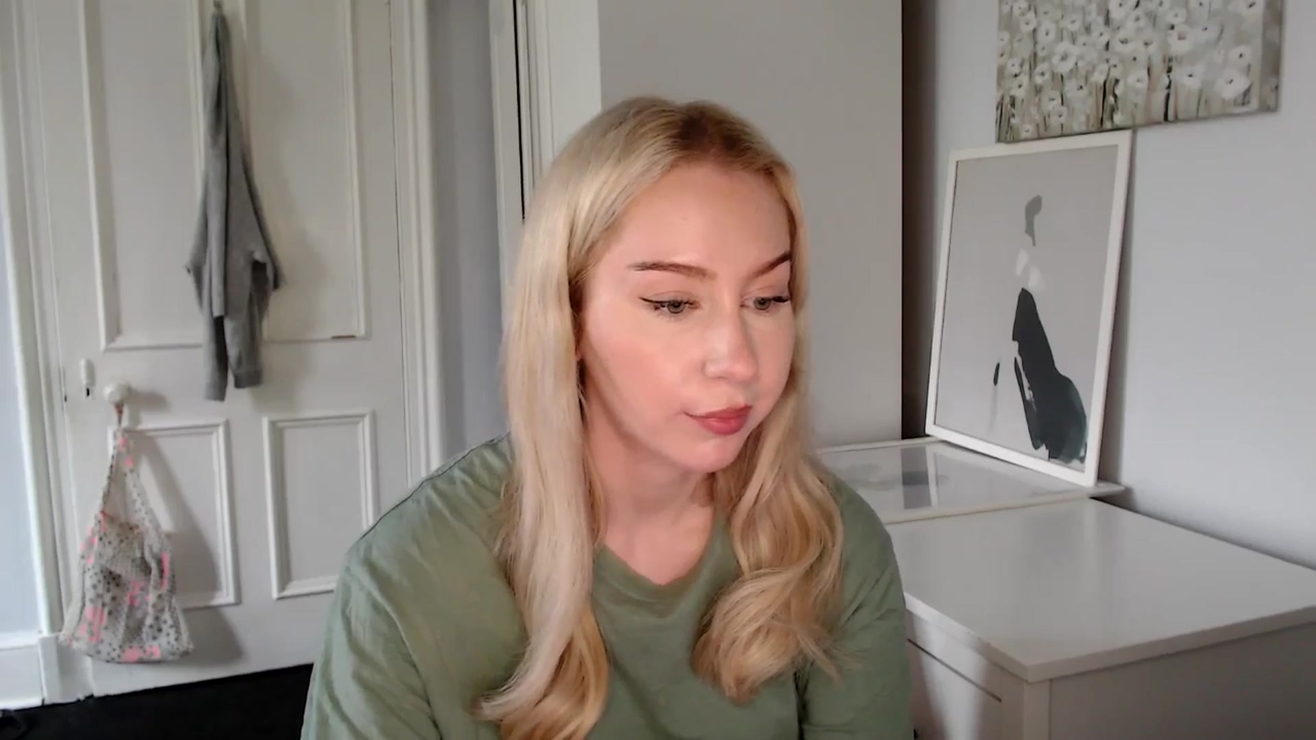Gallery image thumbnail from British_Cutie's myfreecams stream on, 04/21/2025, 14:10 image 4 of 20