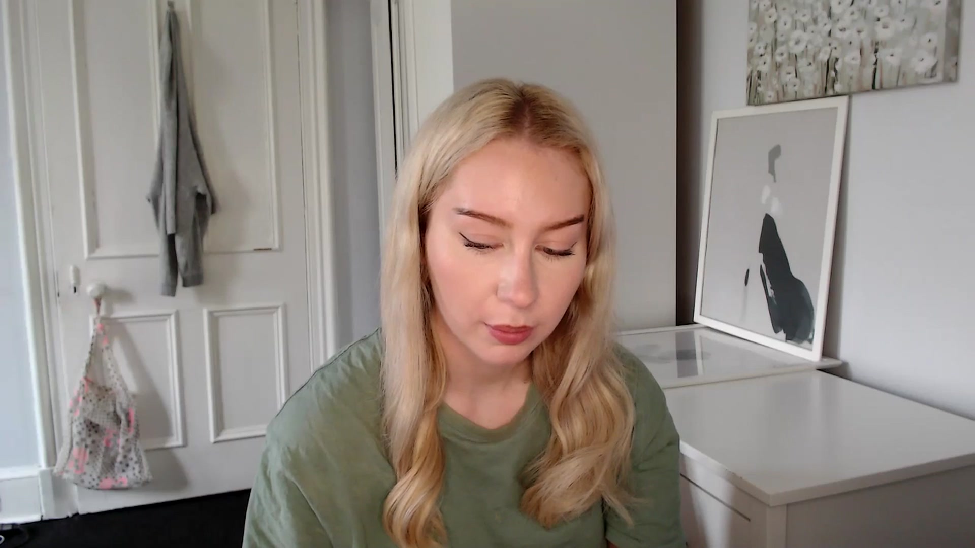 Gallery image thumbnail from British_Cutie's myfreecams stream on, 04/21/2025, 14:10 image 7 of 20