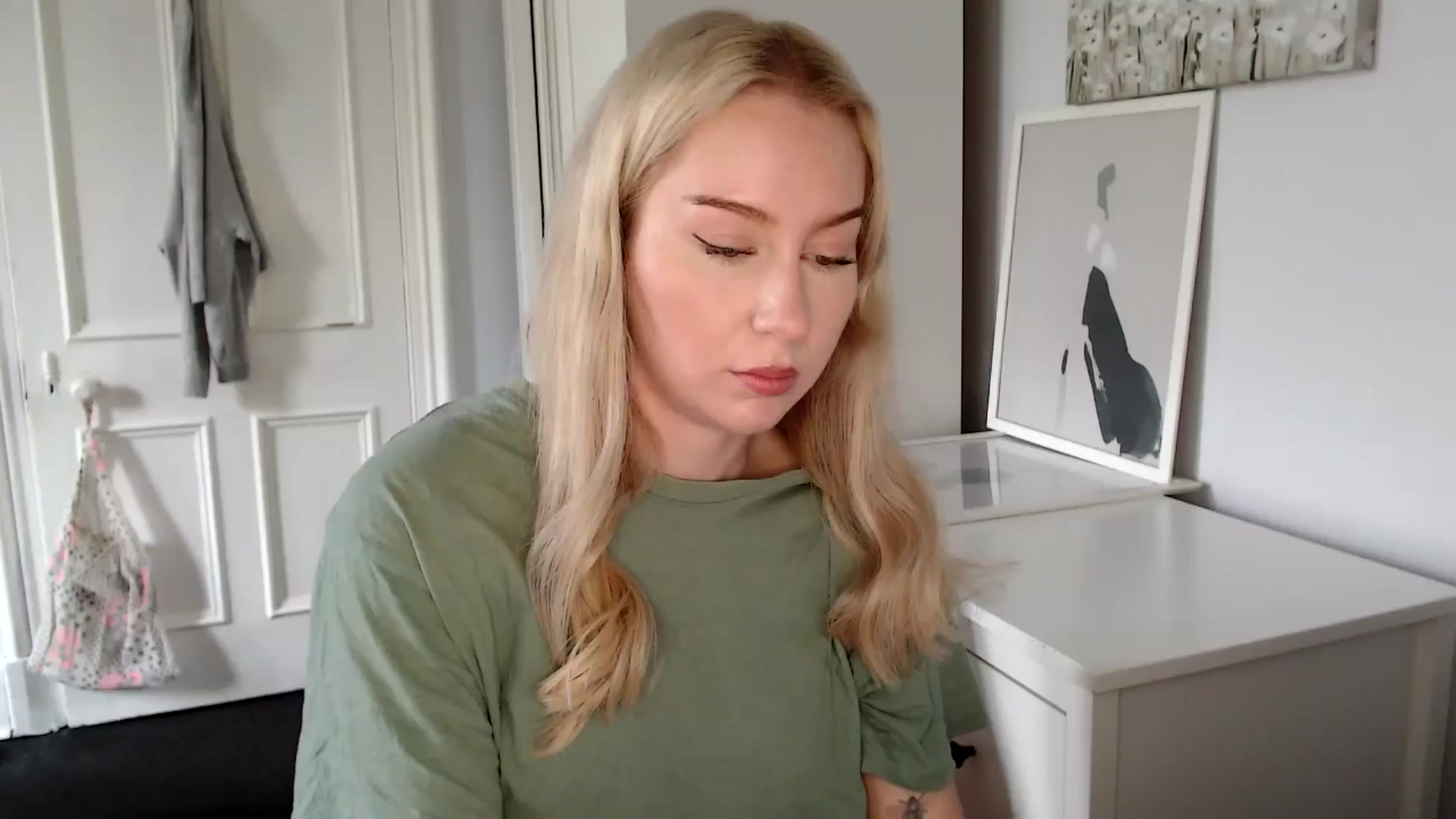 Gallery image thumbnail from British_Cutie's myfreecams stream on, 04/21/2025, 15:02 image 1 of 20