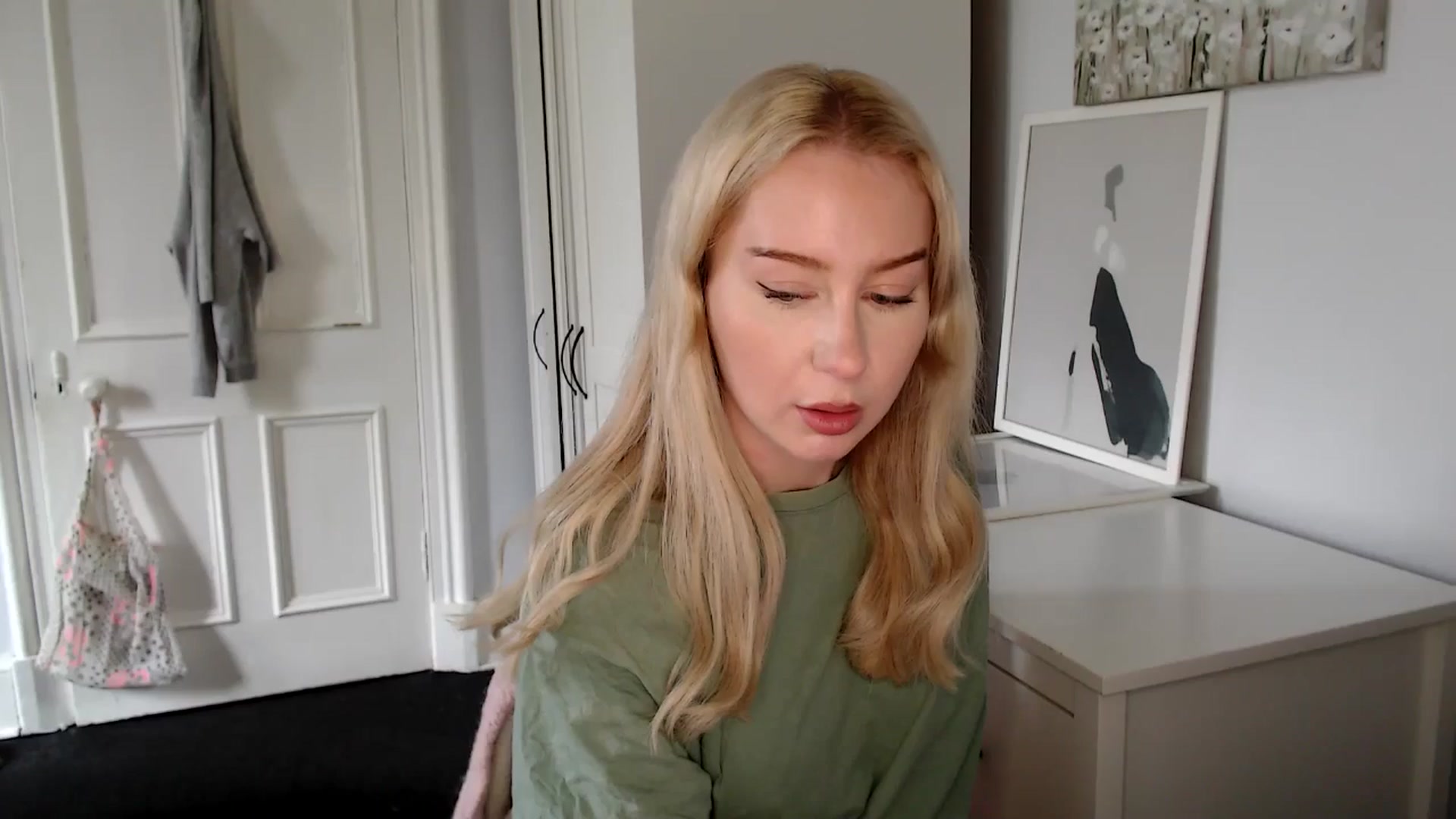 Gallery image thumbnail from British_Cutie's myfreecams stream on, 04/21/2025, 15:02 image 5 of 20